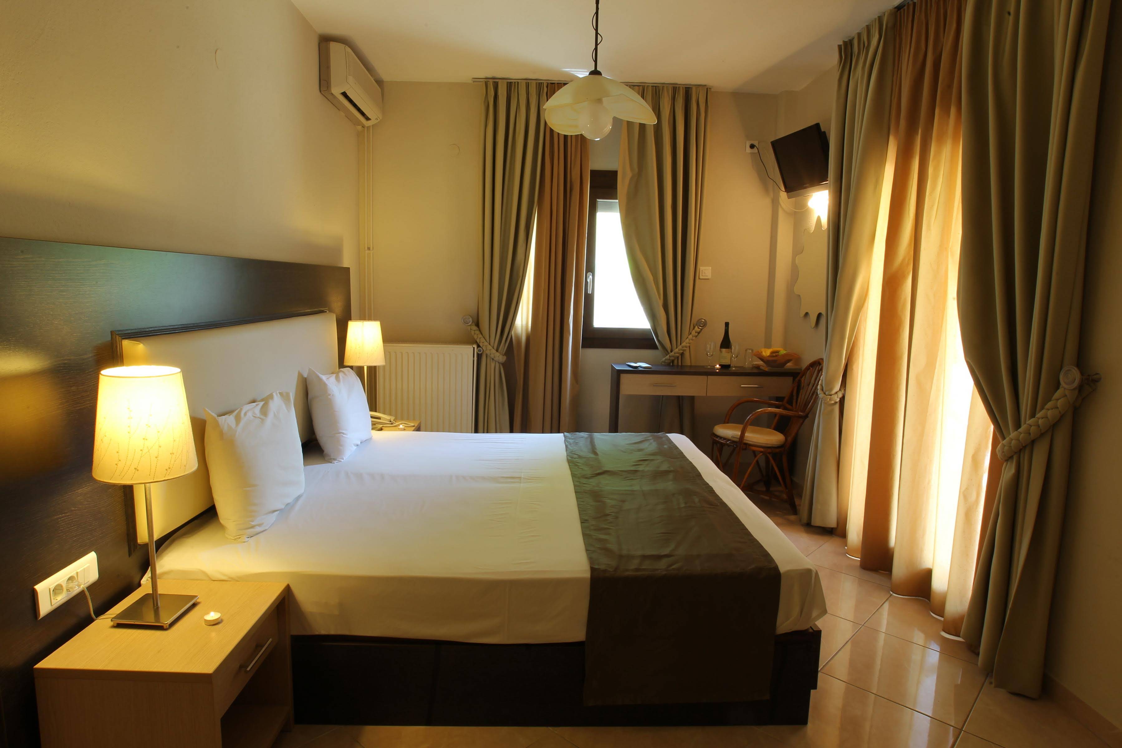 Meliton Inn Hotel & Suites