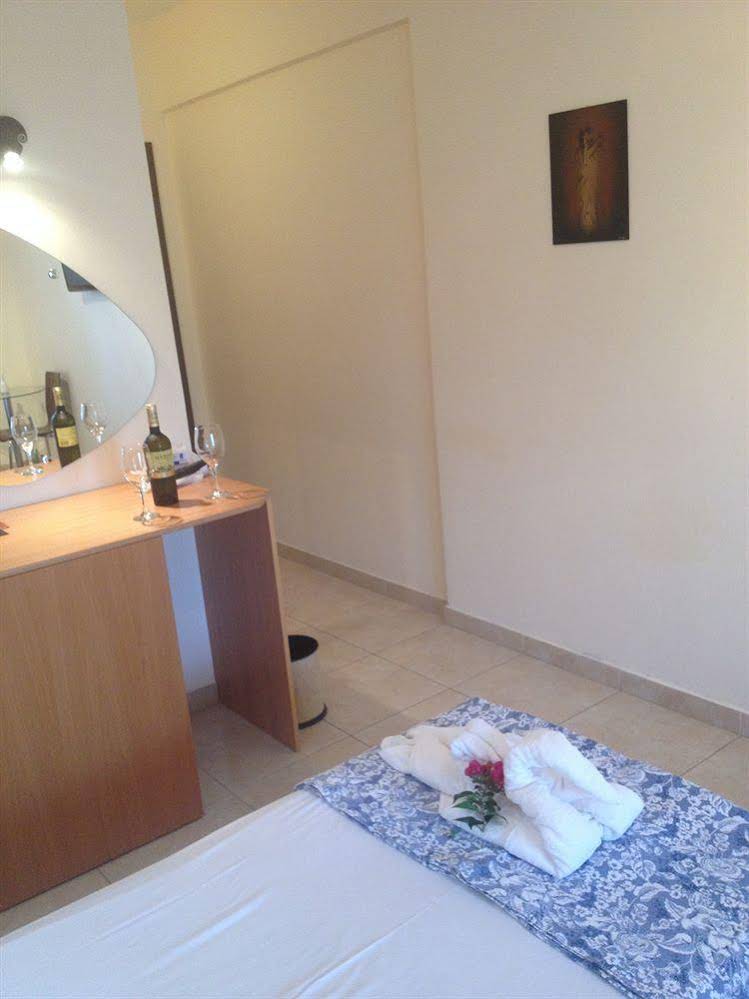 Avra Hotel