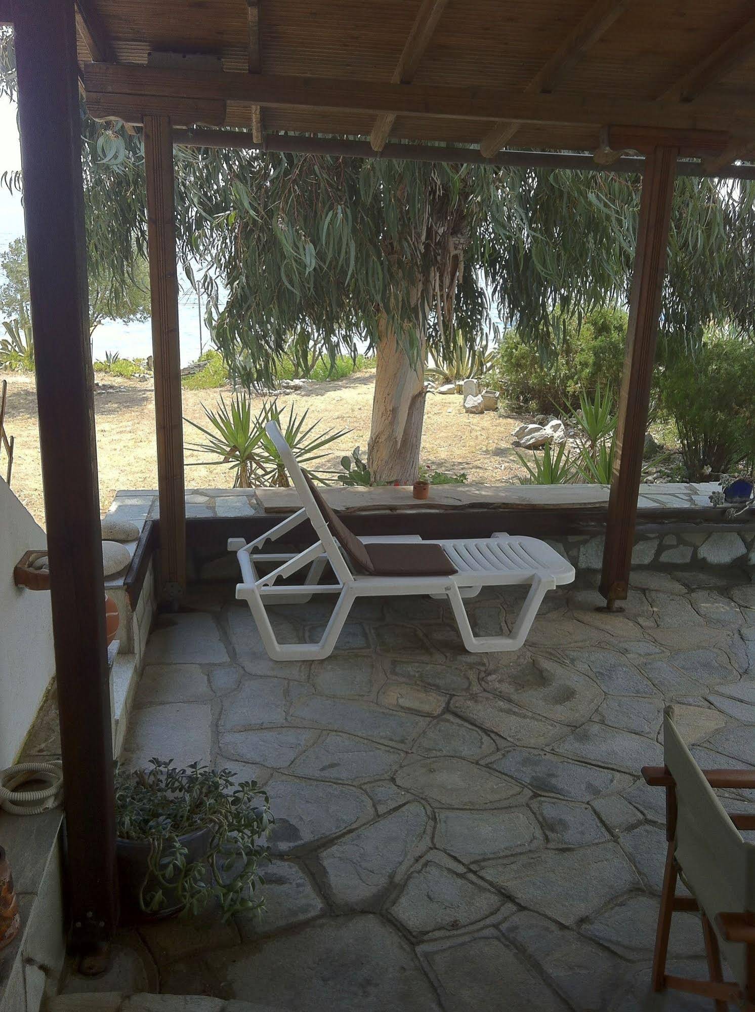 Agrelia House