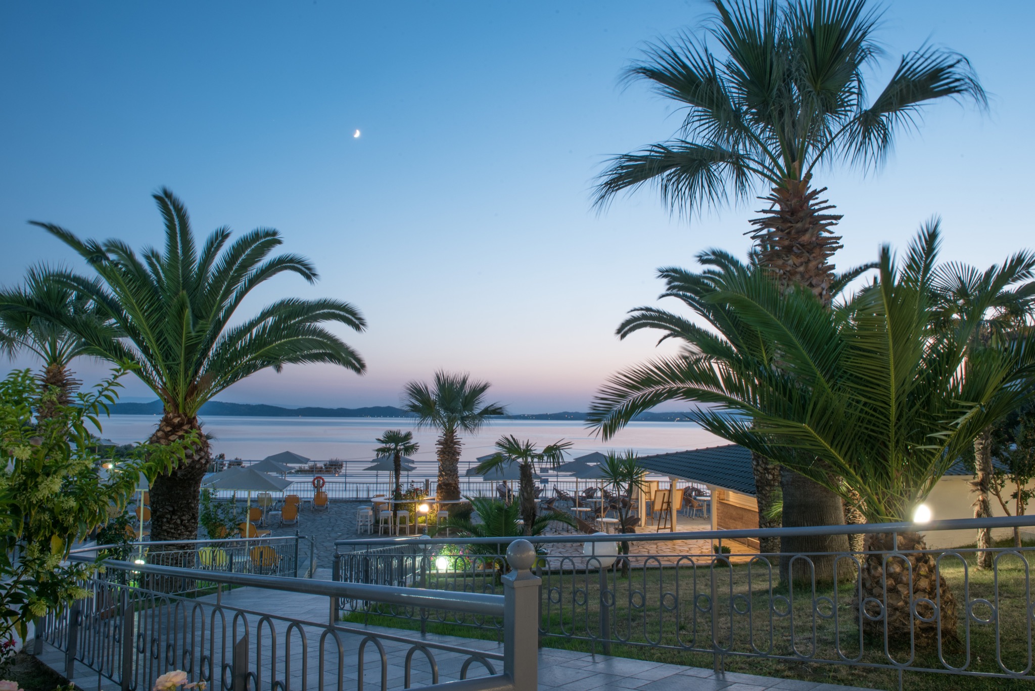 Akrathos Beach Hotel