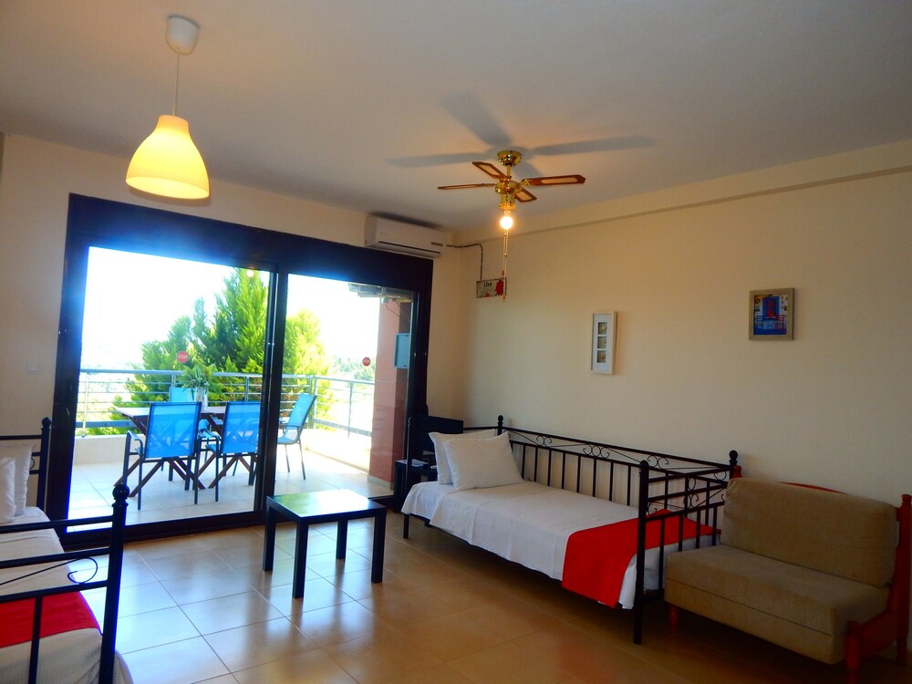 Kripis Studio Paliouri