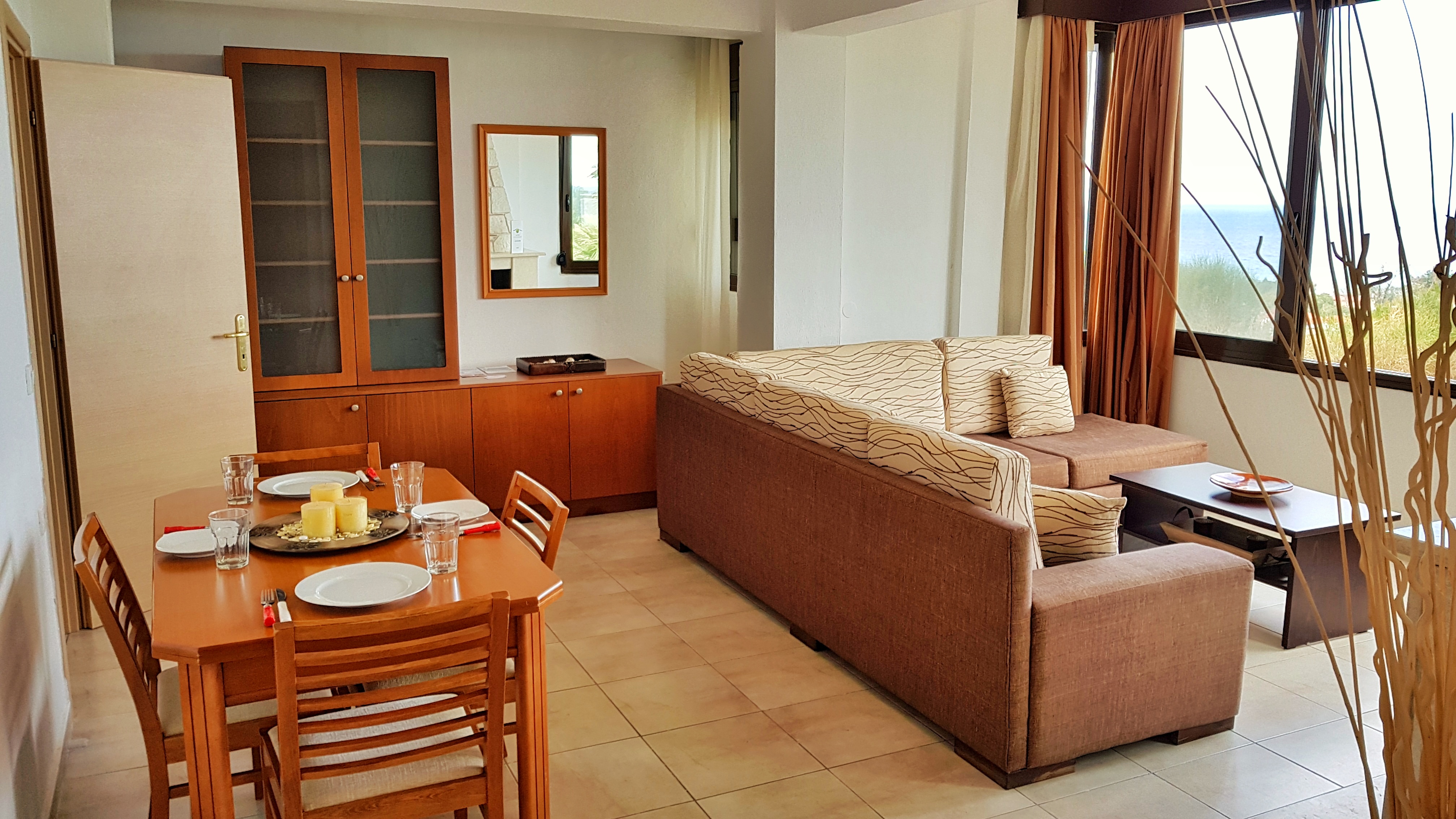 Bungalow White Apartments And Suites