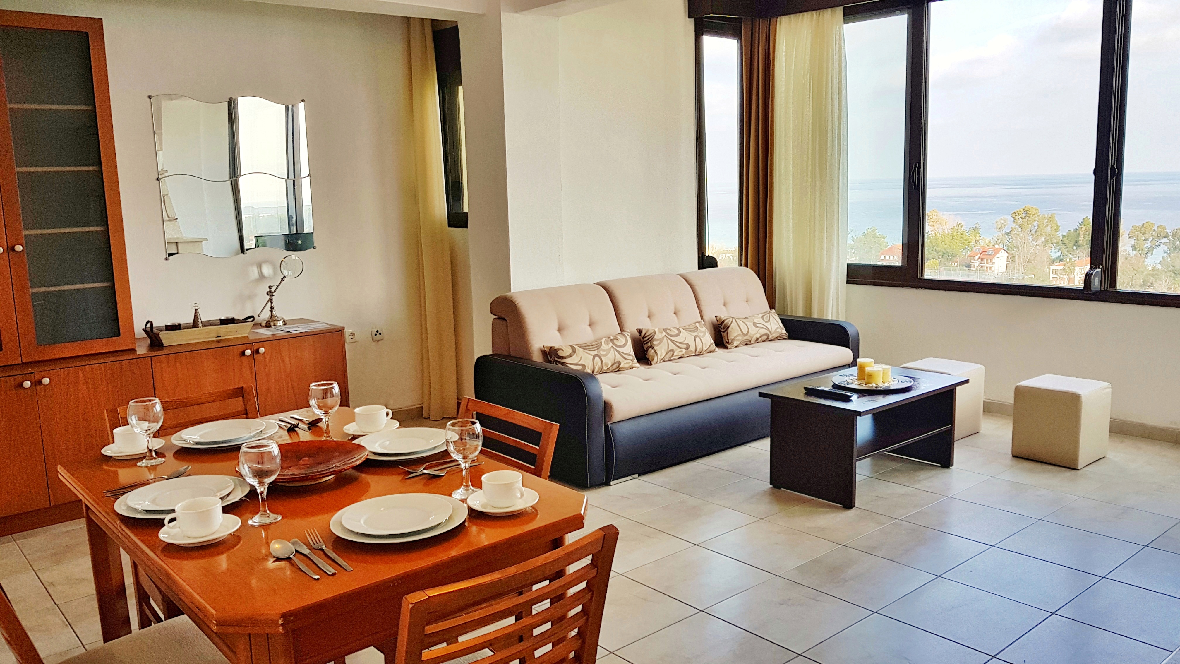 Bungalow White Apartments And Suites