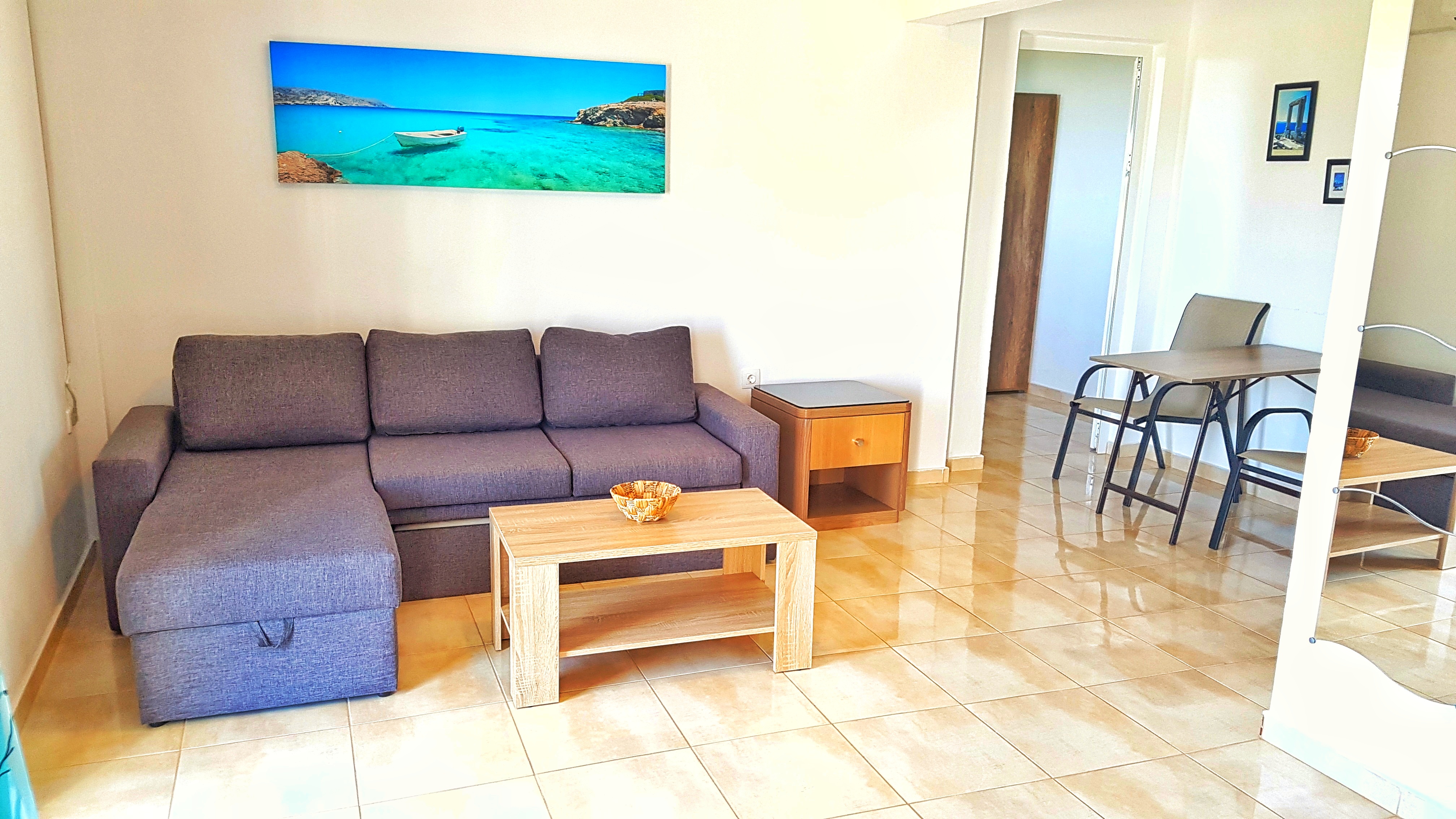 Bungalow White Apartments And Suites