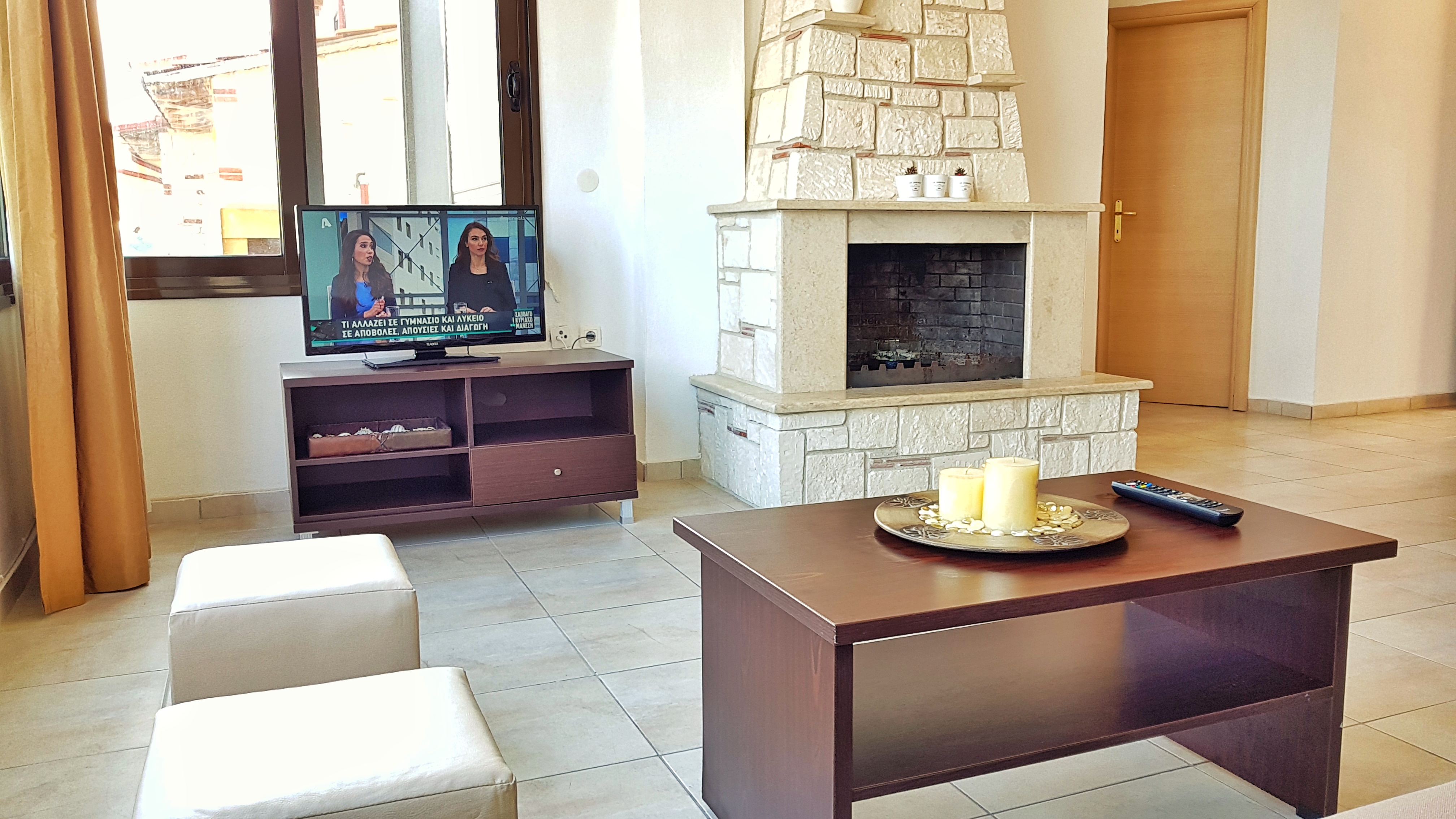 Bungalow White Apartments And Suites