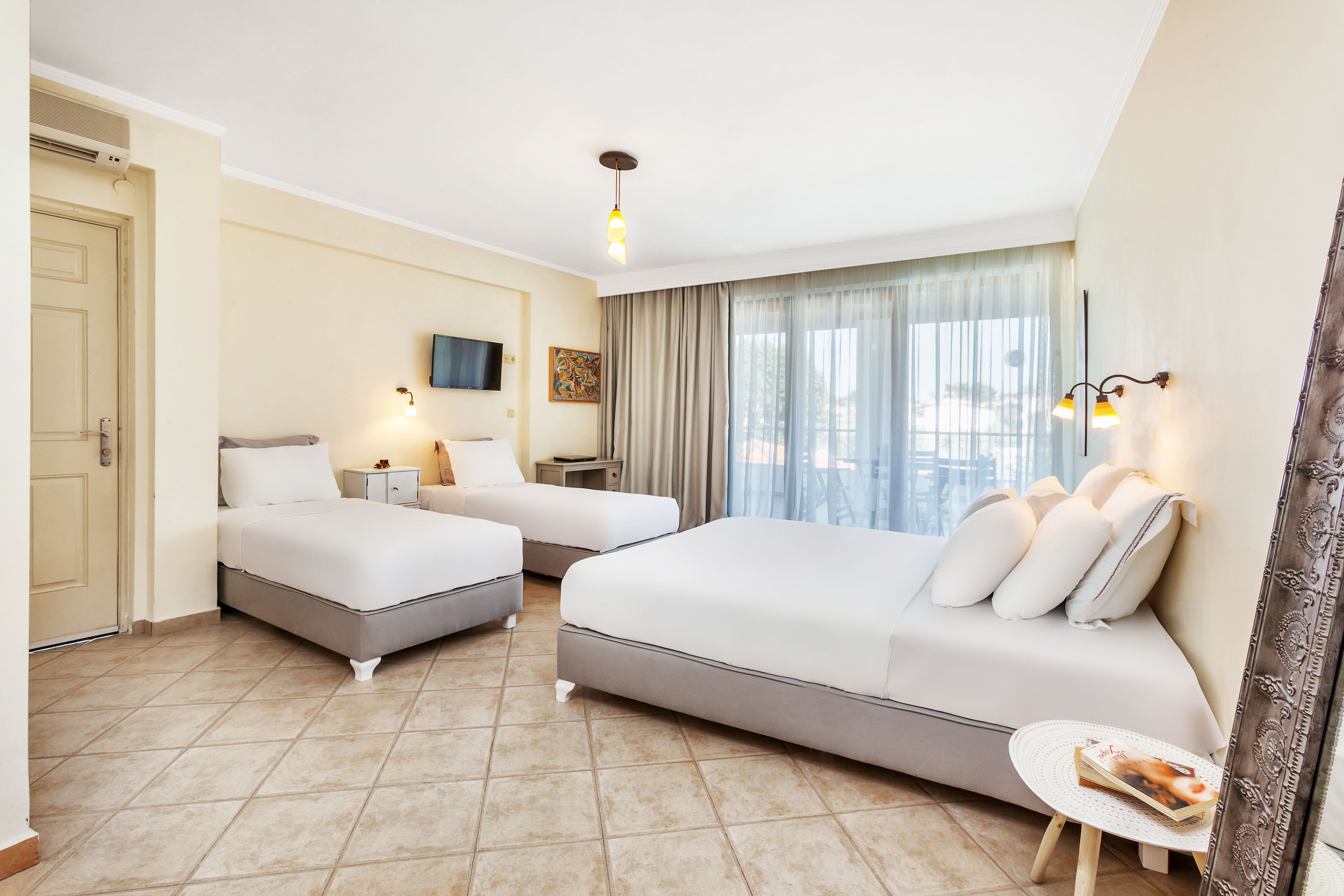 Hesperides Hotel