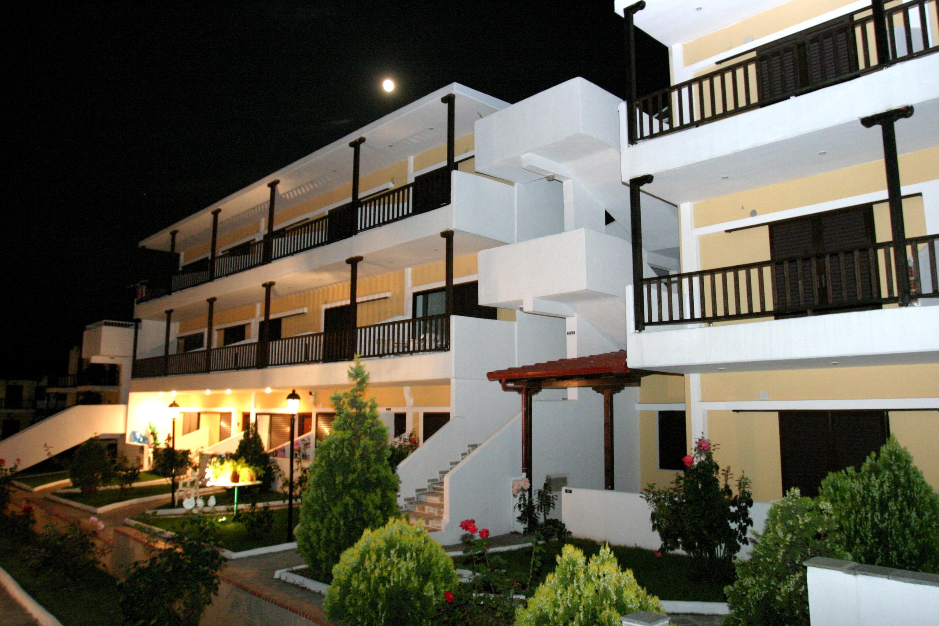 Ioli Village