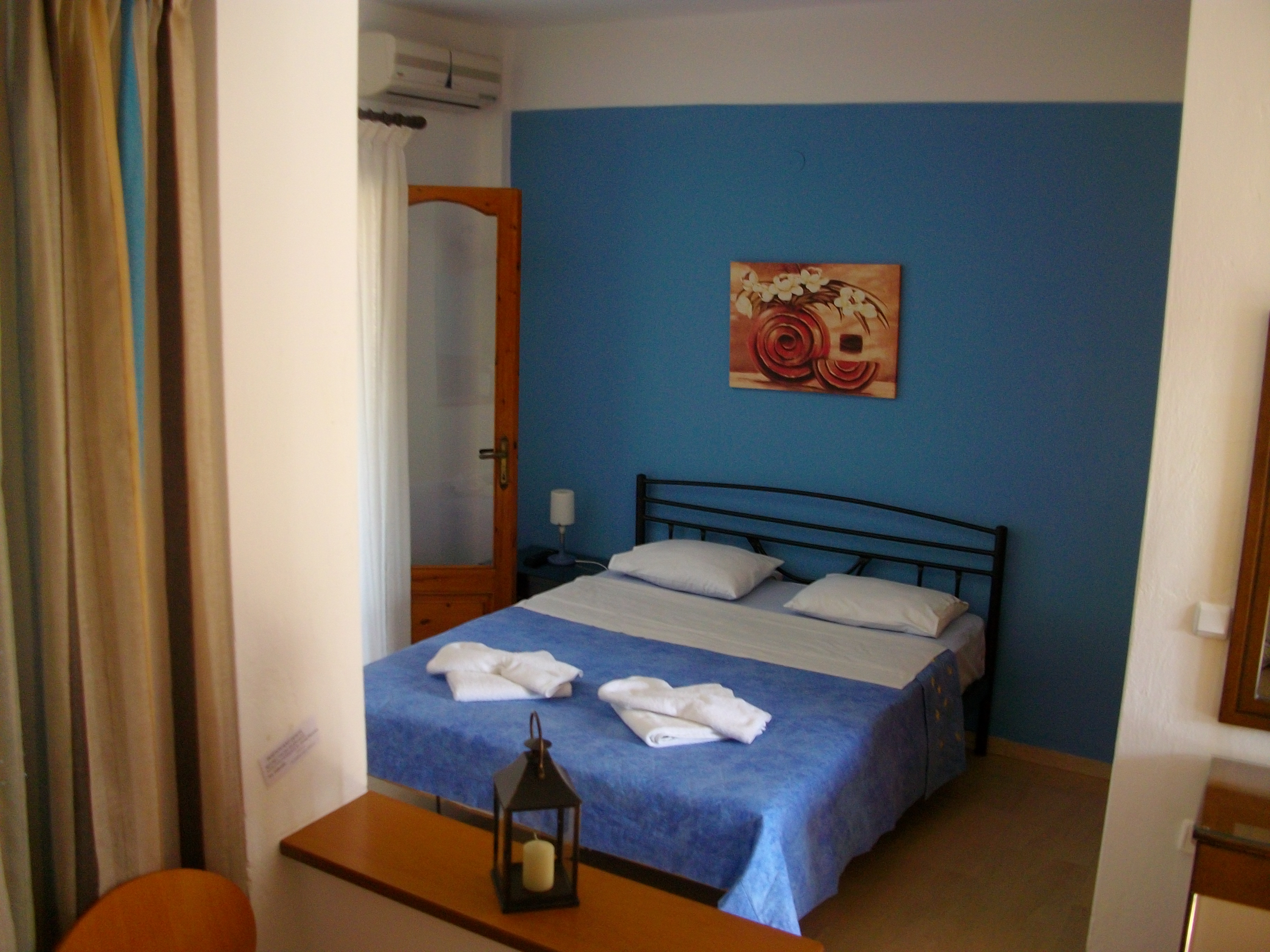 Pella House Hotel
