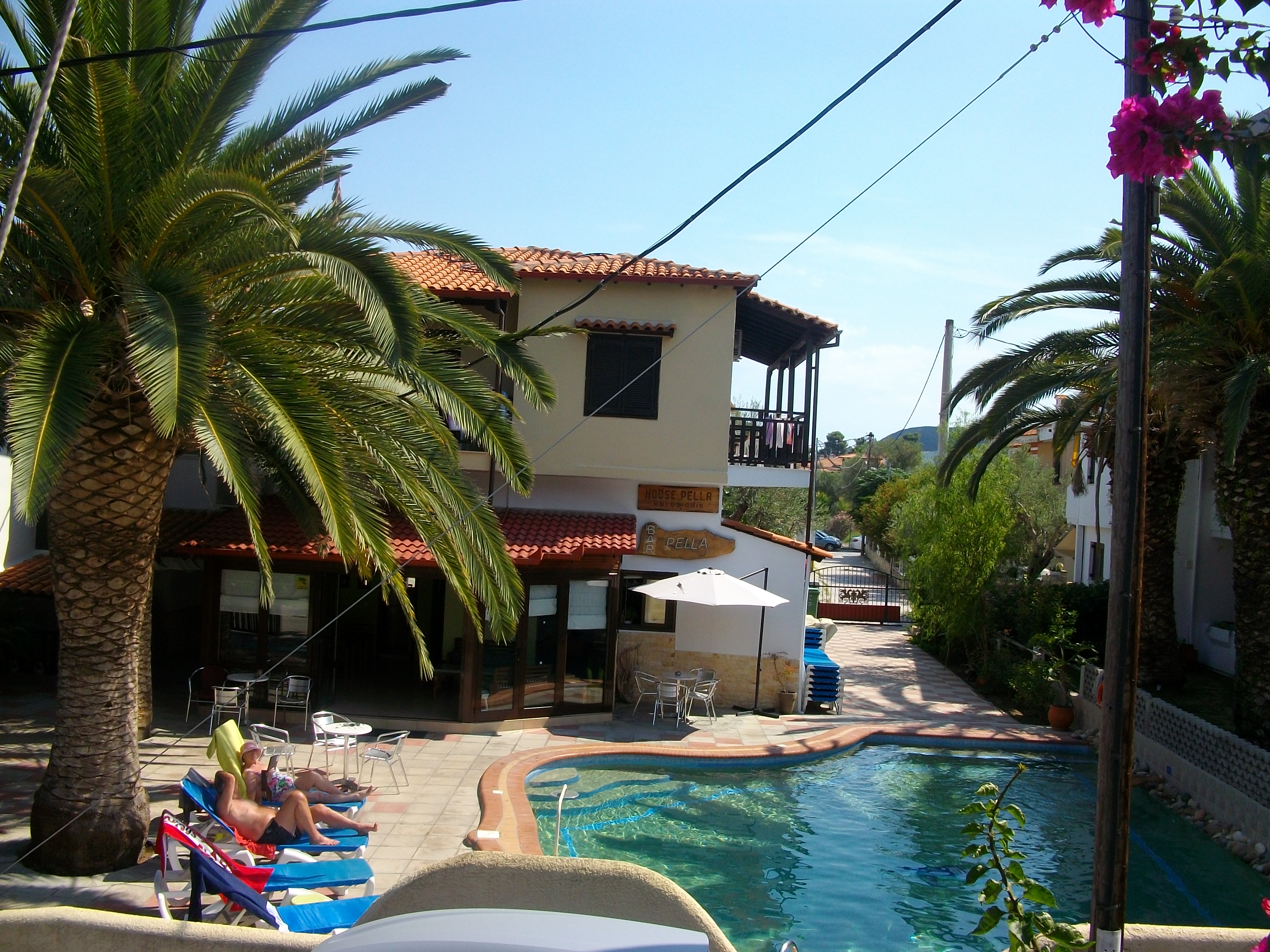 Pella House Hotel