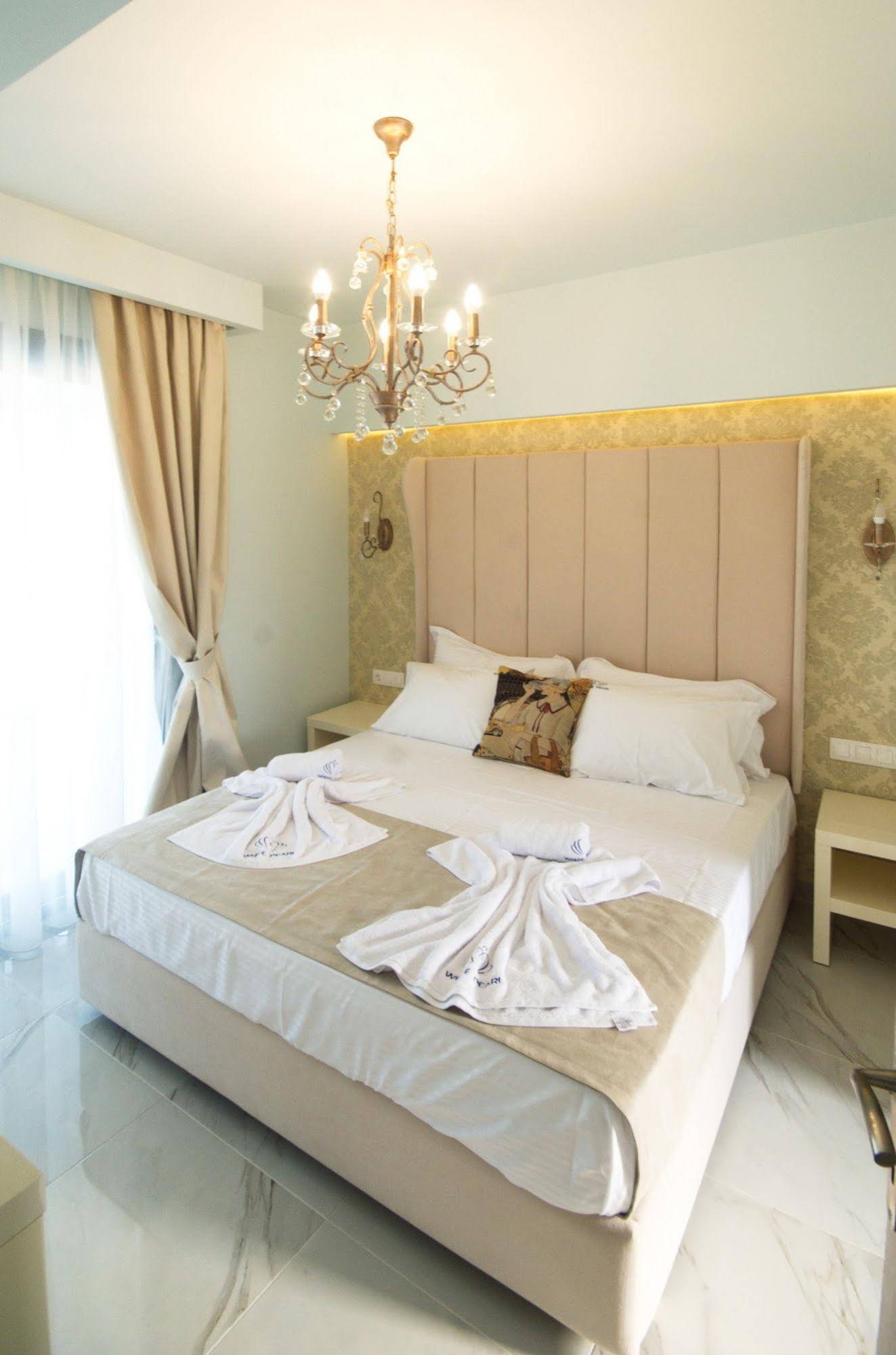 White Pearl Luxury Villas
