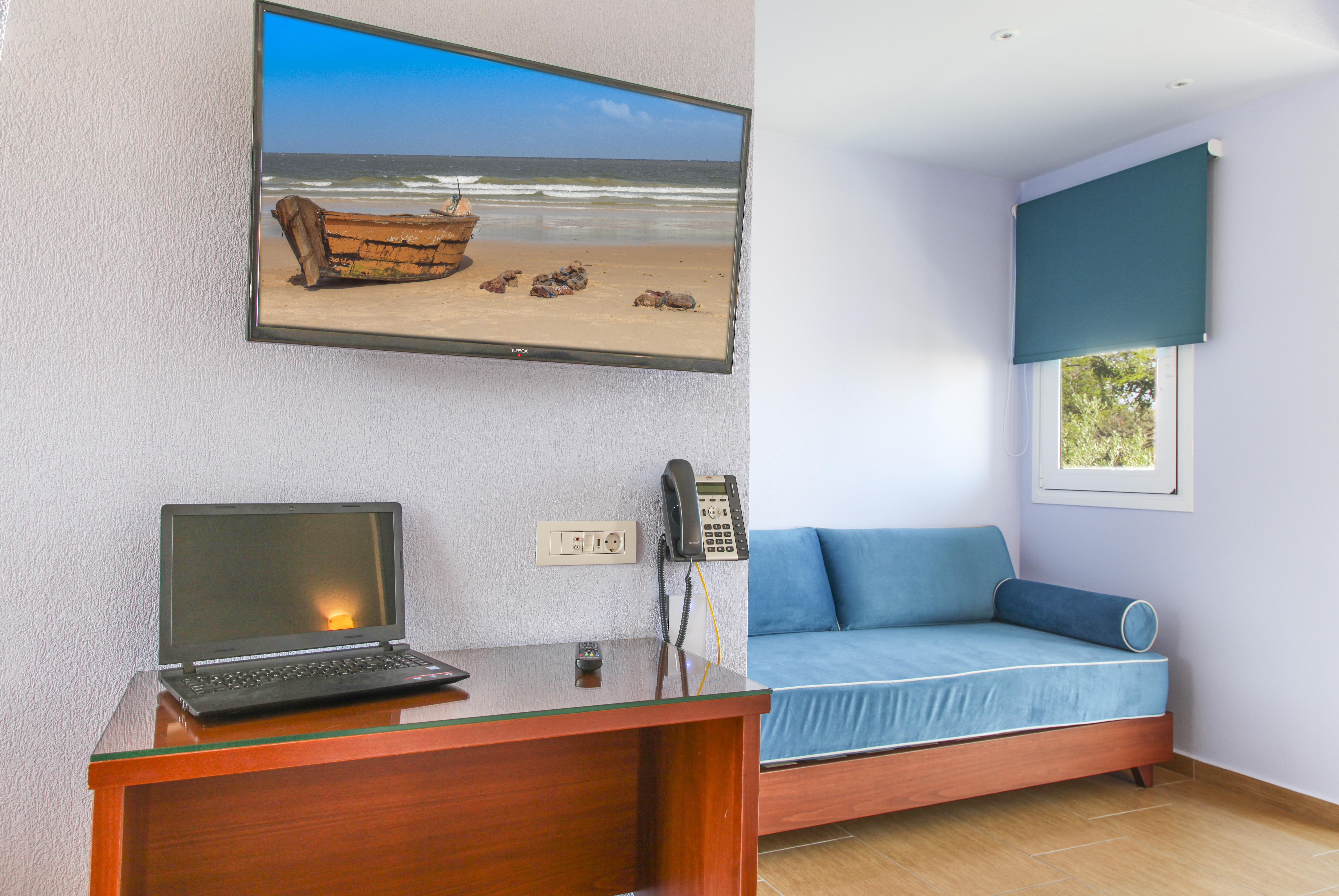 Royal Hotel and Suites