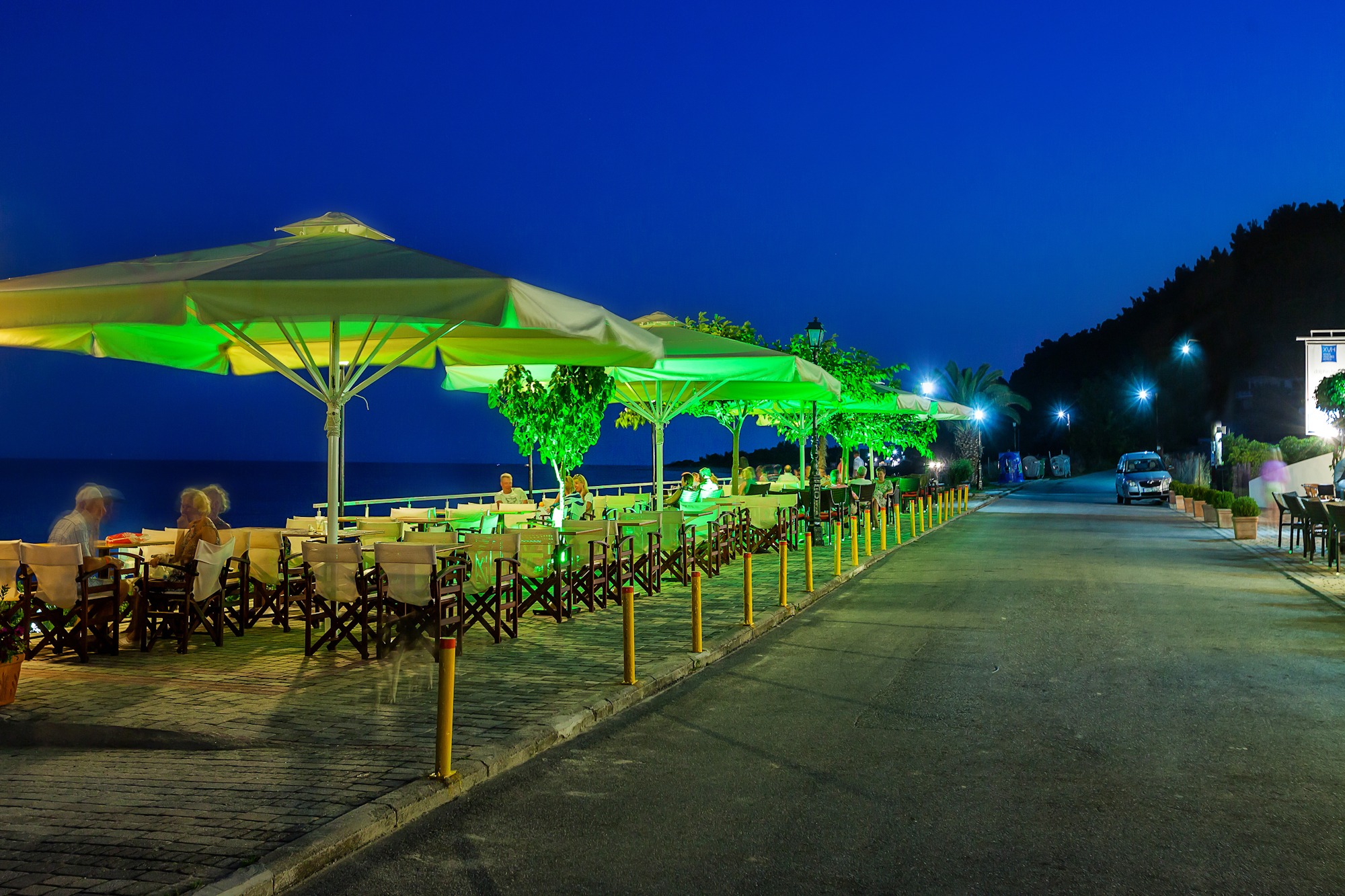 Xenios Dolphin Beach Hotel