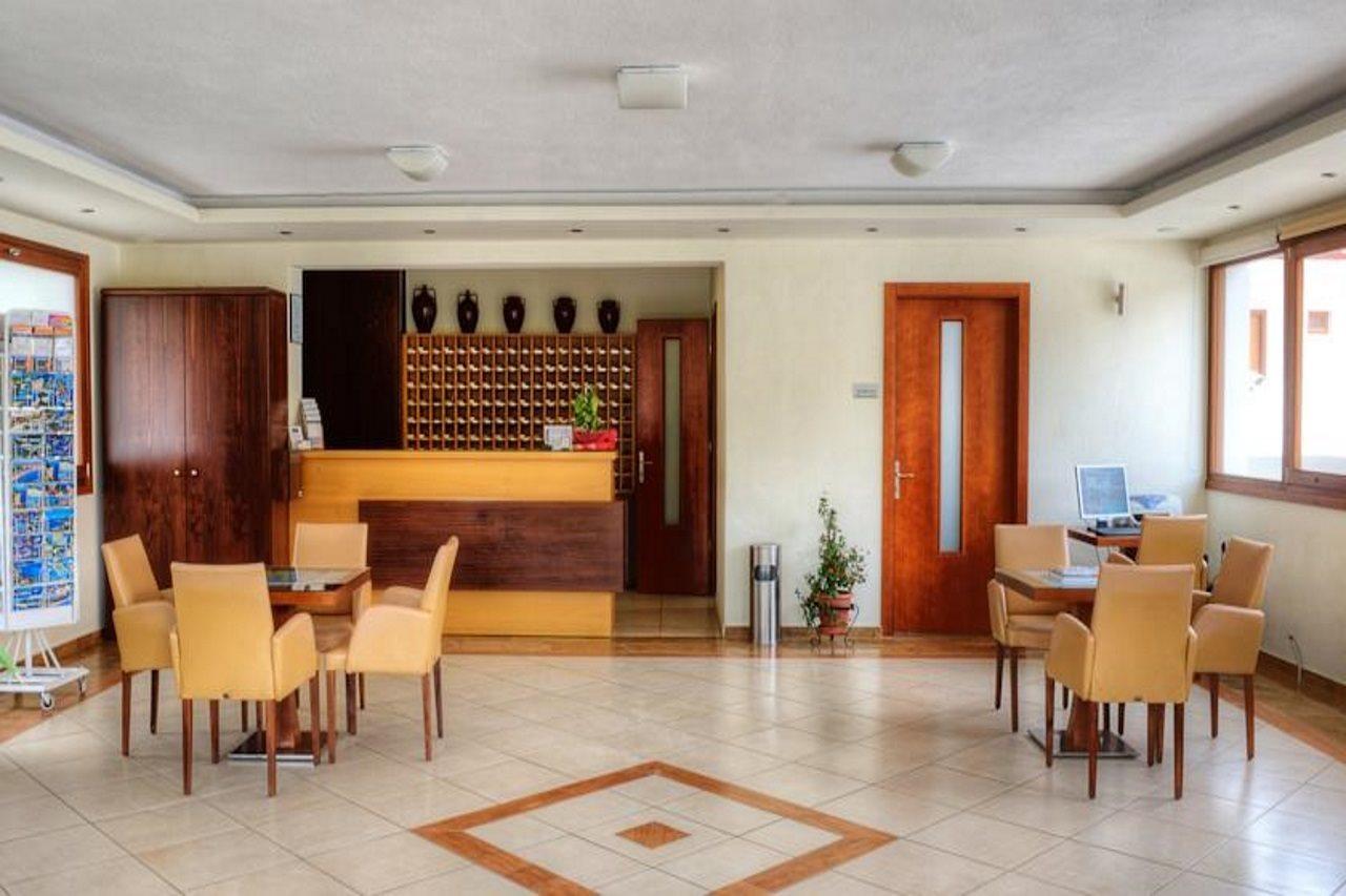 Philoxenia Hotel