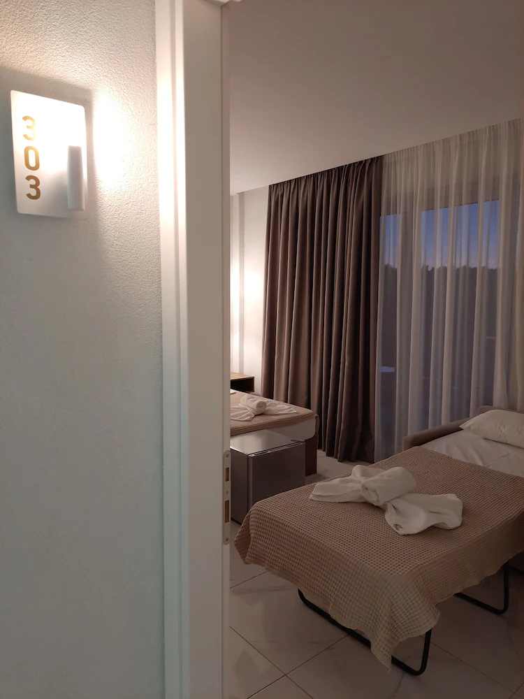 Alma Elegant rooms