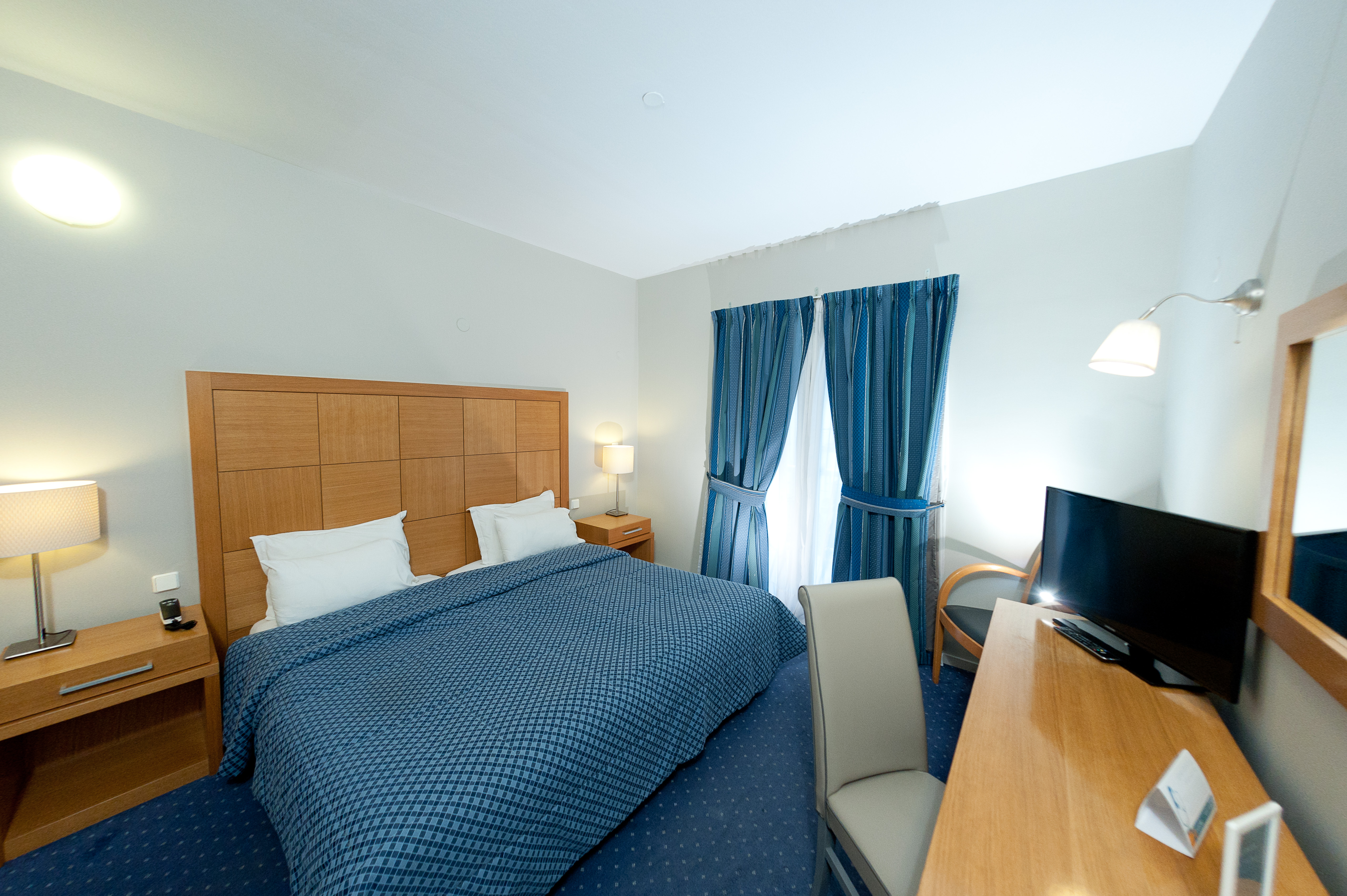 Golden Star City Resort