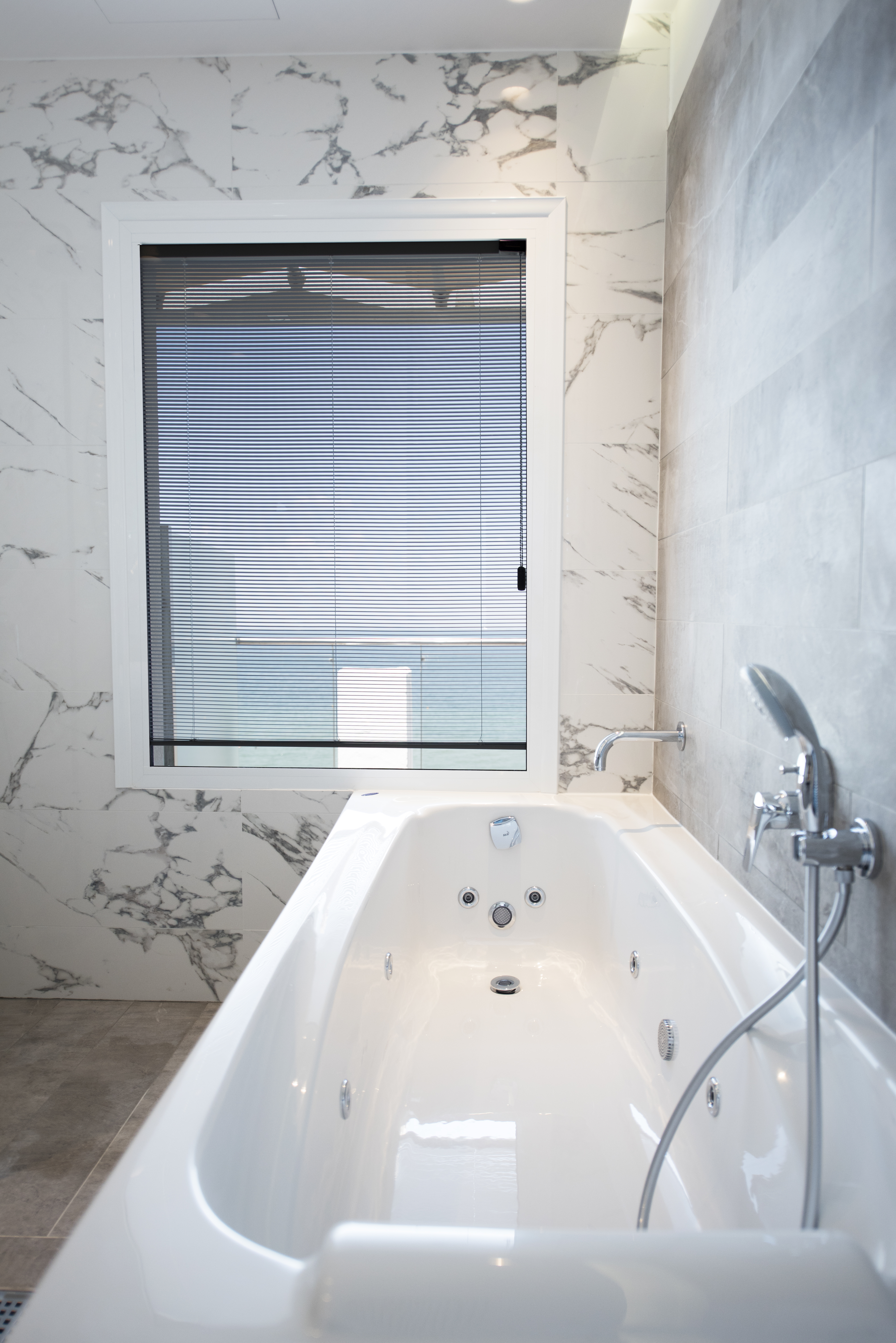 Golden Star City Resort