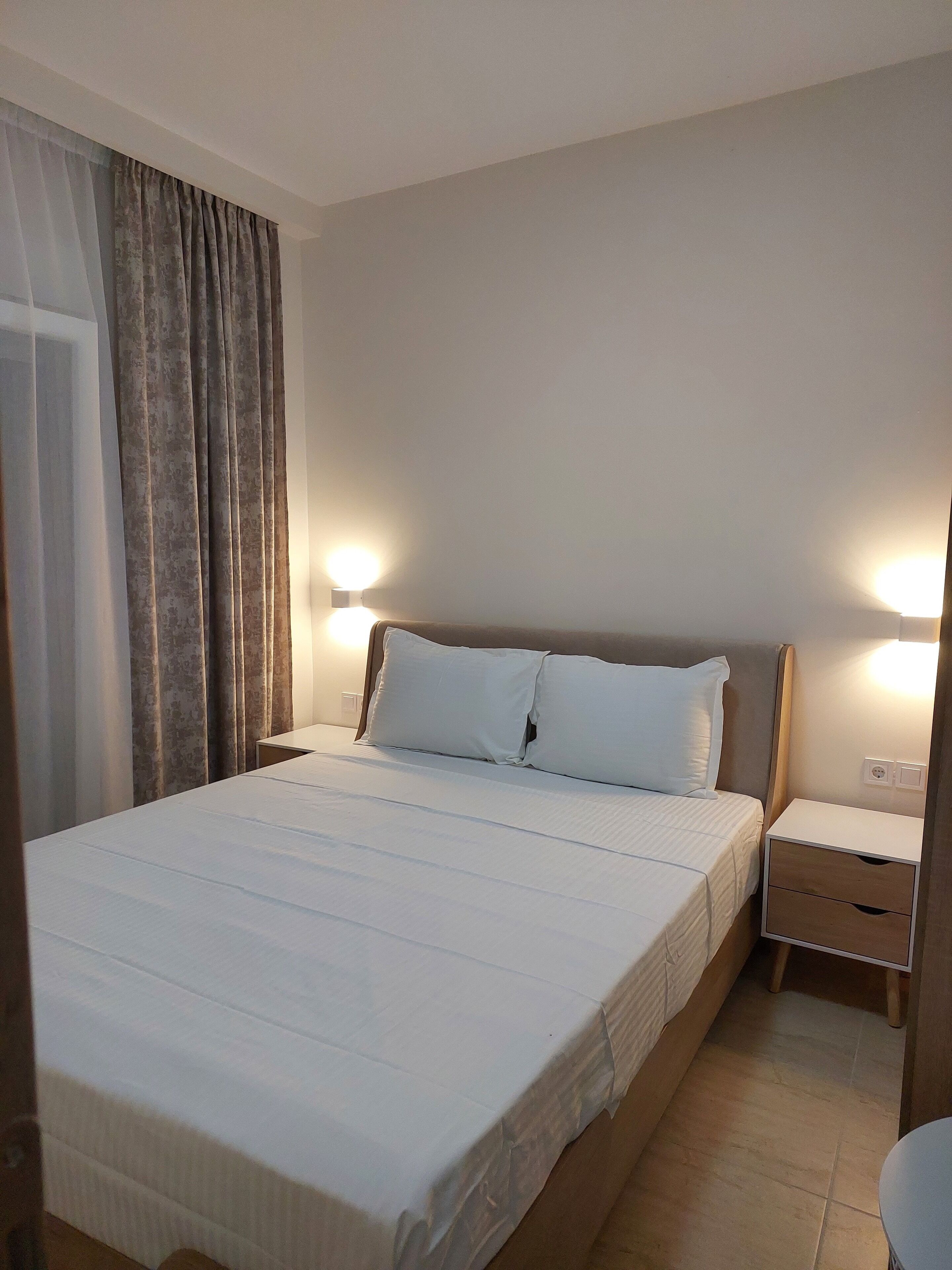 Navarino Luxe Suites With Sea View
