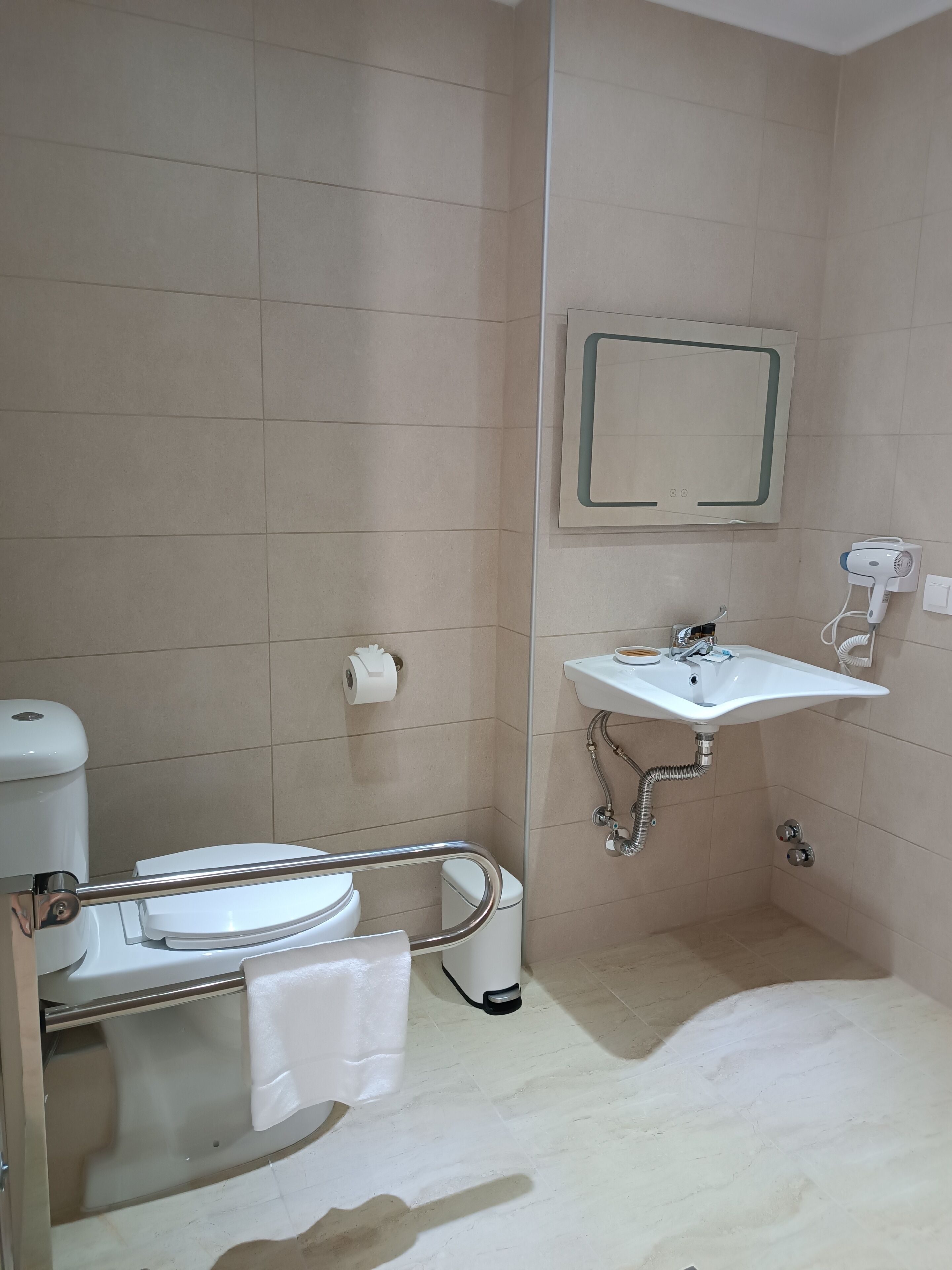 Navarino Luxe Suites With Sea View