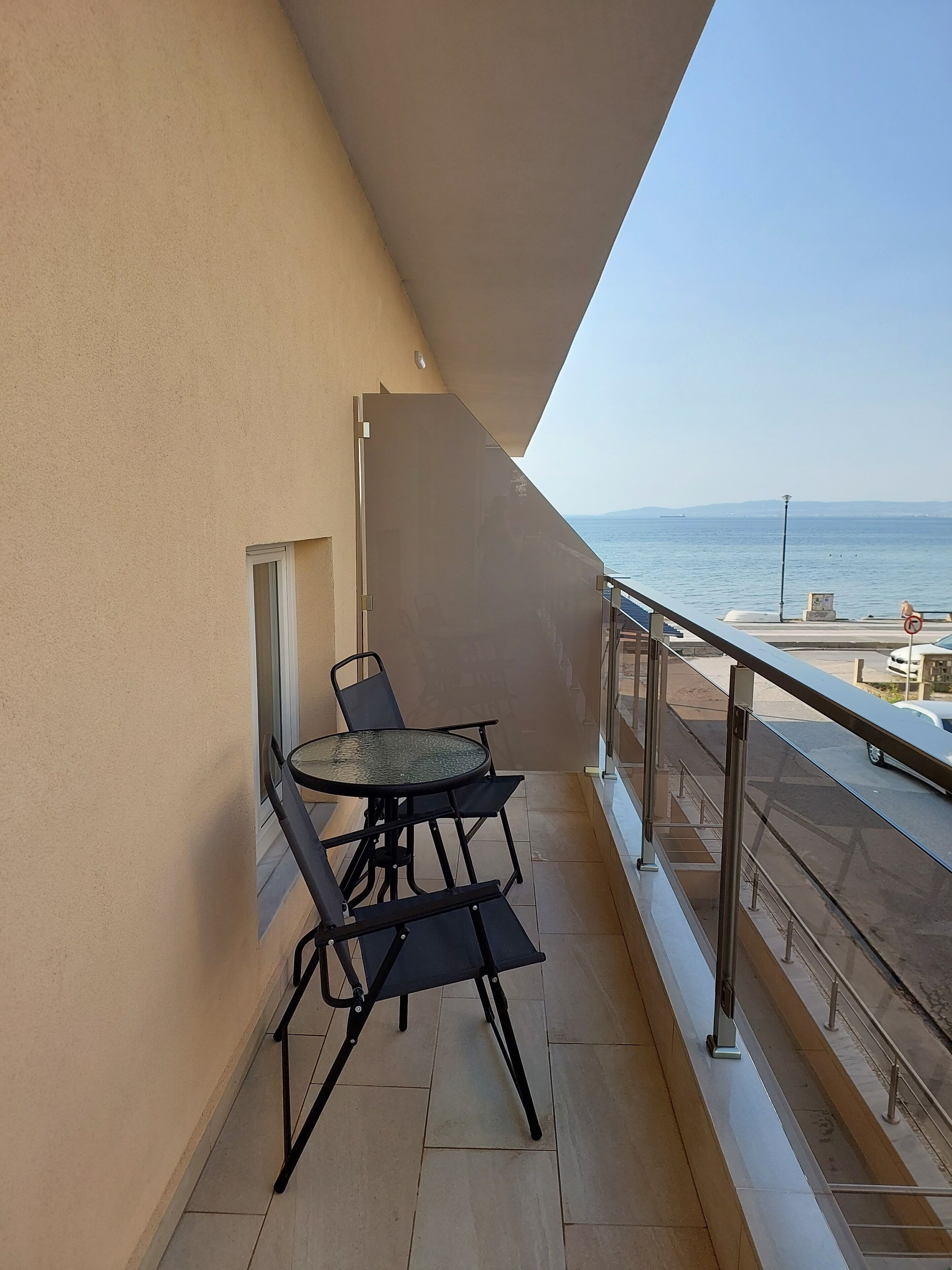Navarino Luxe Suites With Sea View