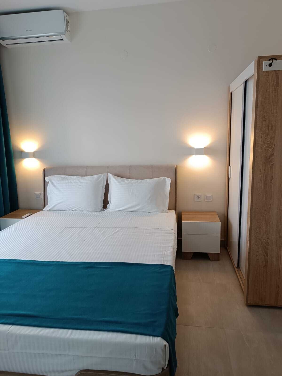 Navarino Luxe Suites With Sea View
