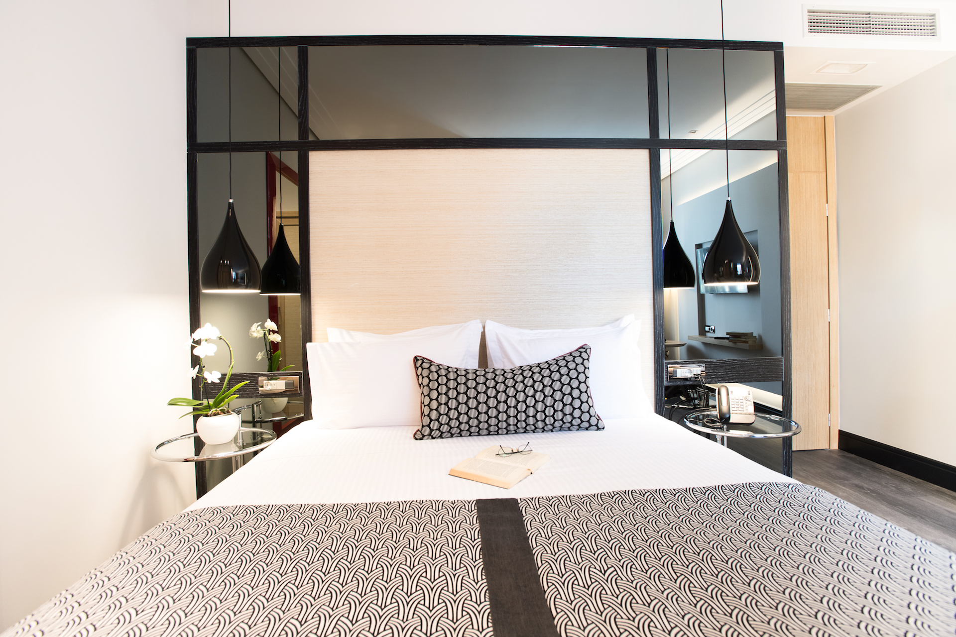 Antigon Urban Chic Hotel