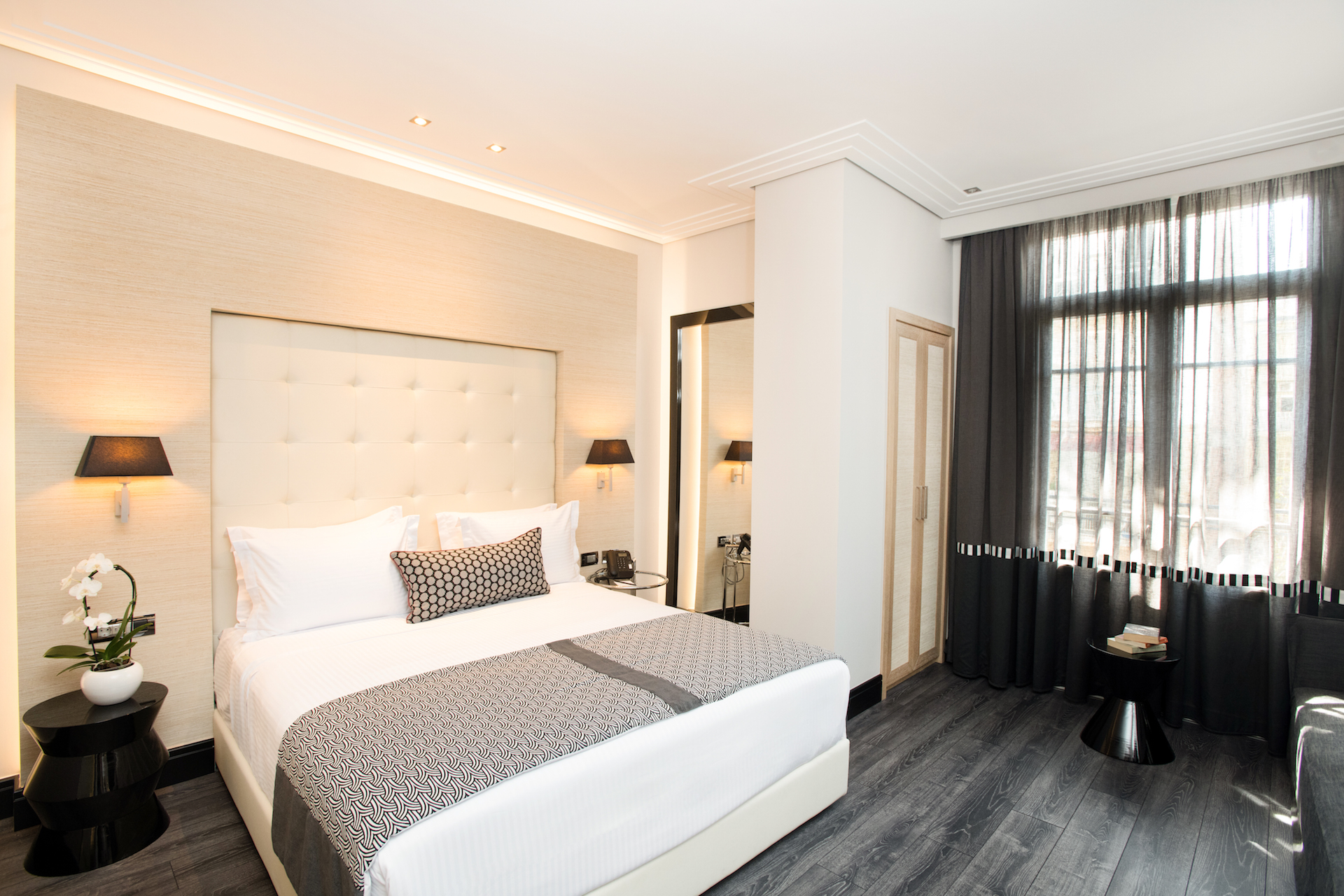 Antigon Urban Chic Hotel