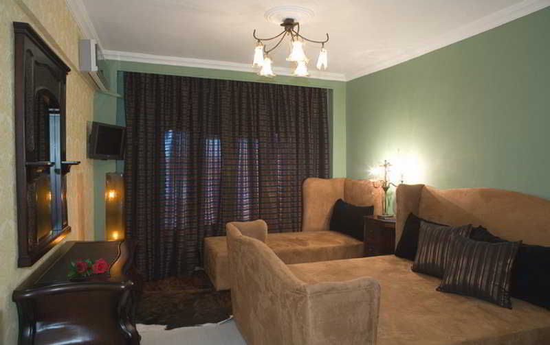 Art Apartments