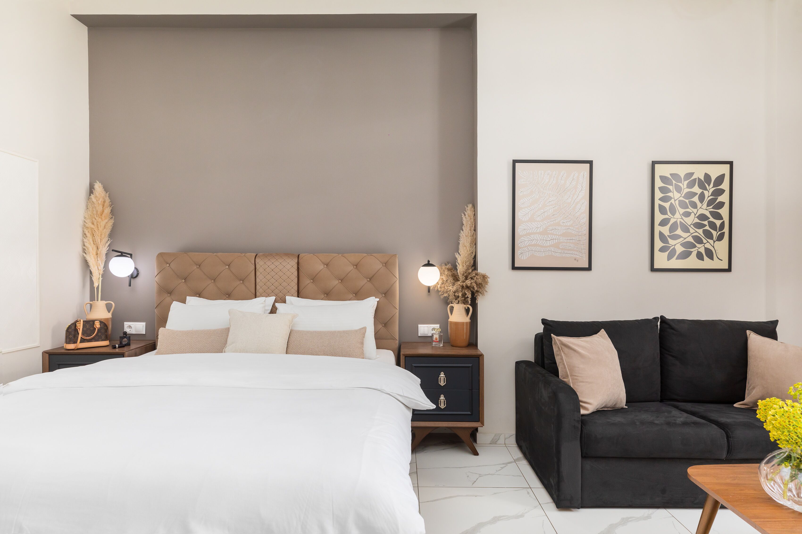 Black Onyx Comfort Suites