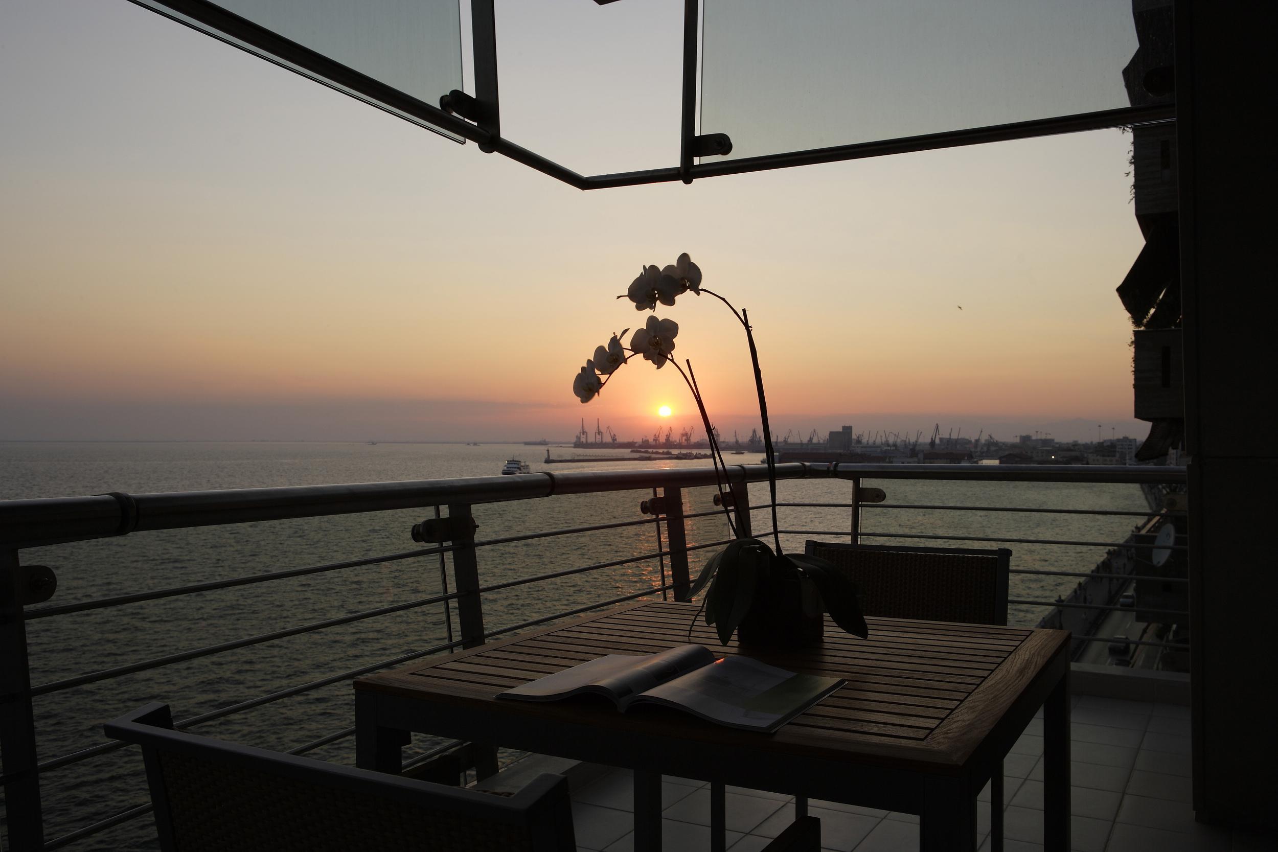 Daios Luxury Living
