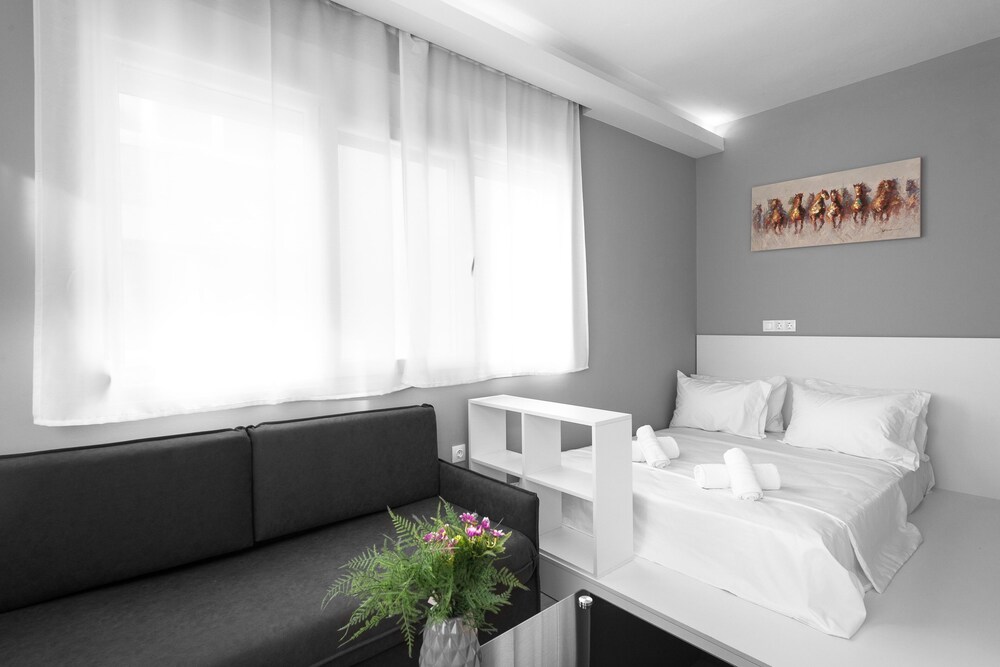 Denizen Boutique Apartments Nilie Hospitality Management