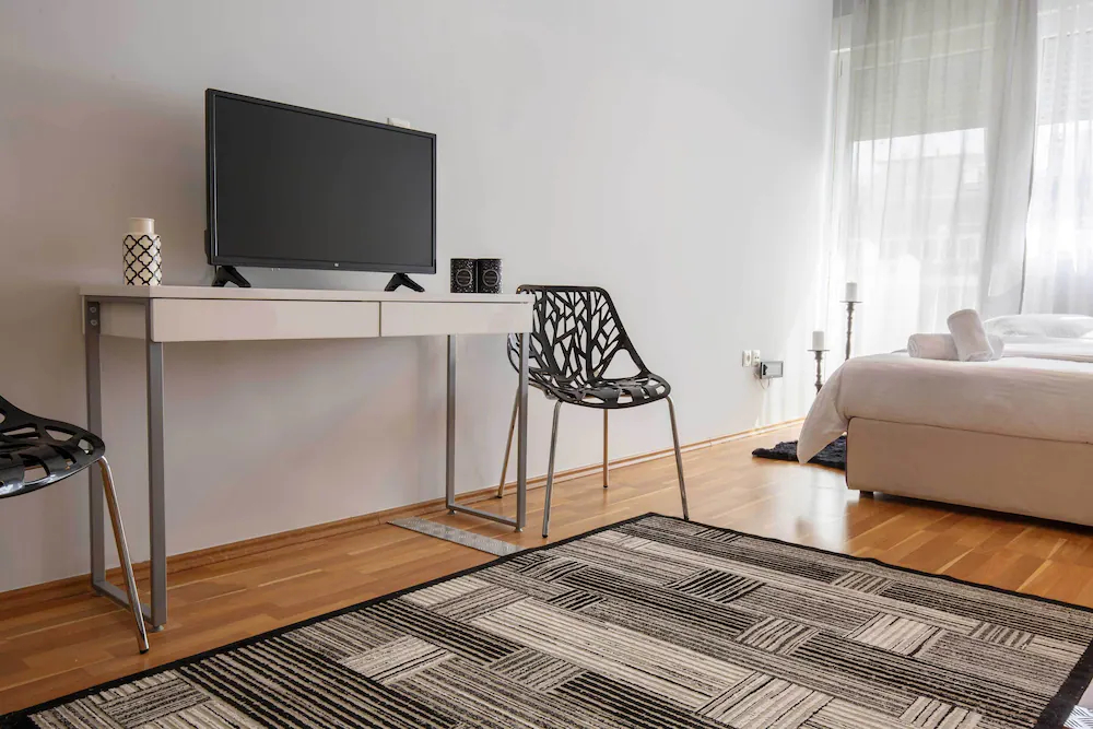 Evel's Home Suites