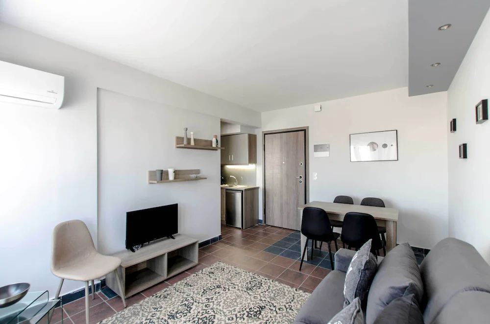 Evel's Home Suites