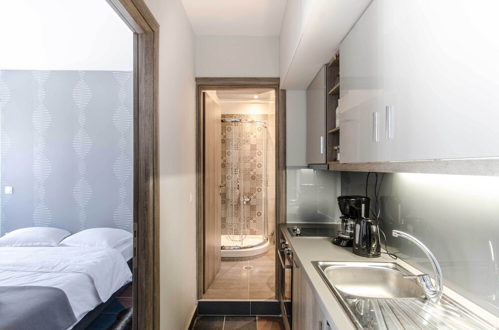 Evel's Home Suites
