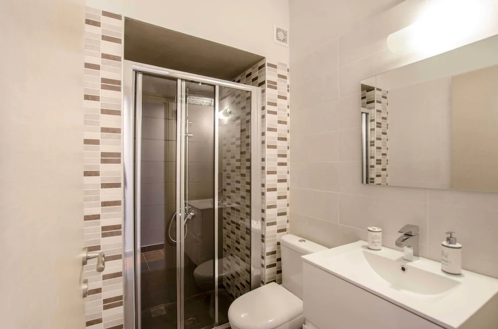 Evel's Home Suites