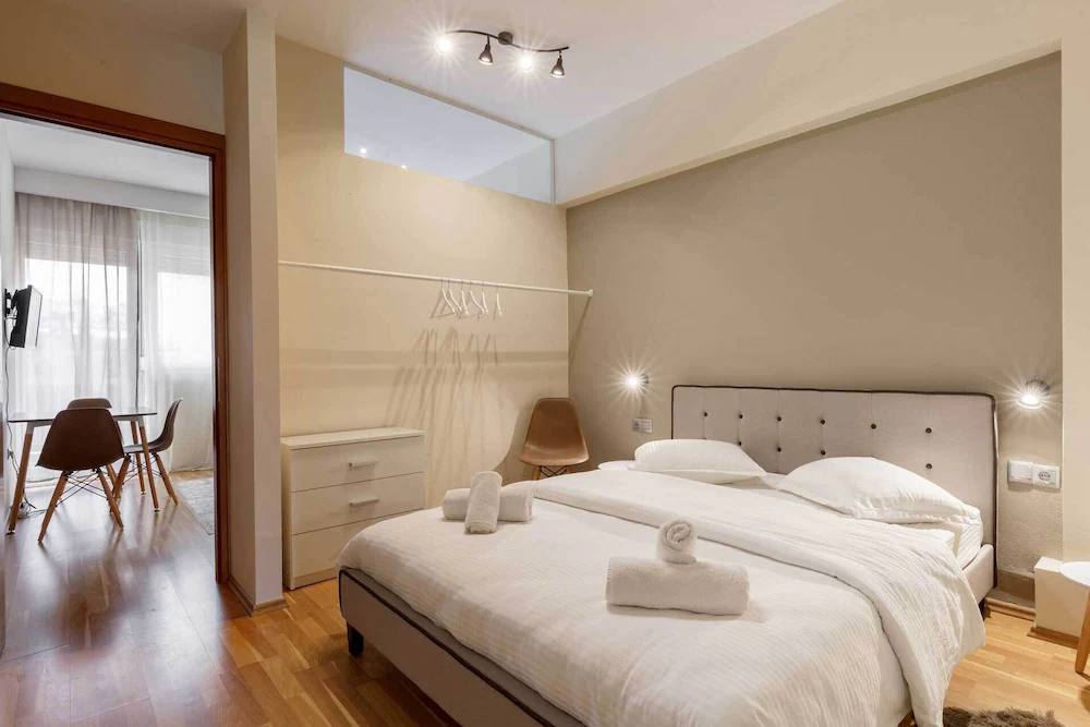 Evel's Home Suites