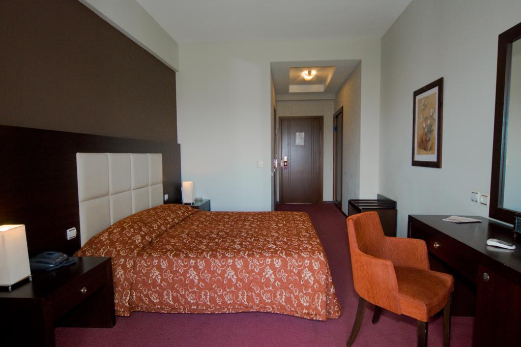 Heaven Hotel