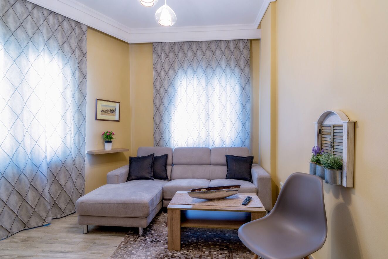 Kentrikon Deluxe Apartment  by Must