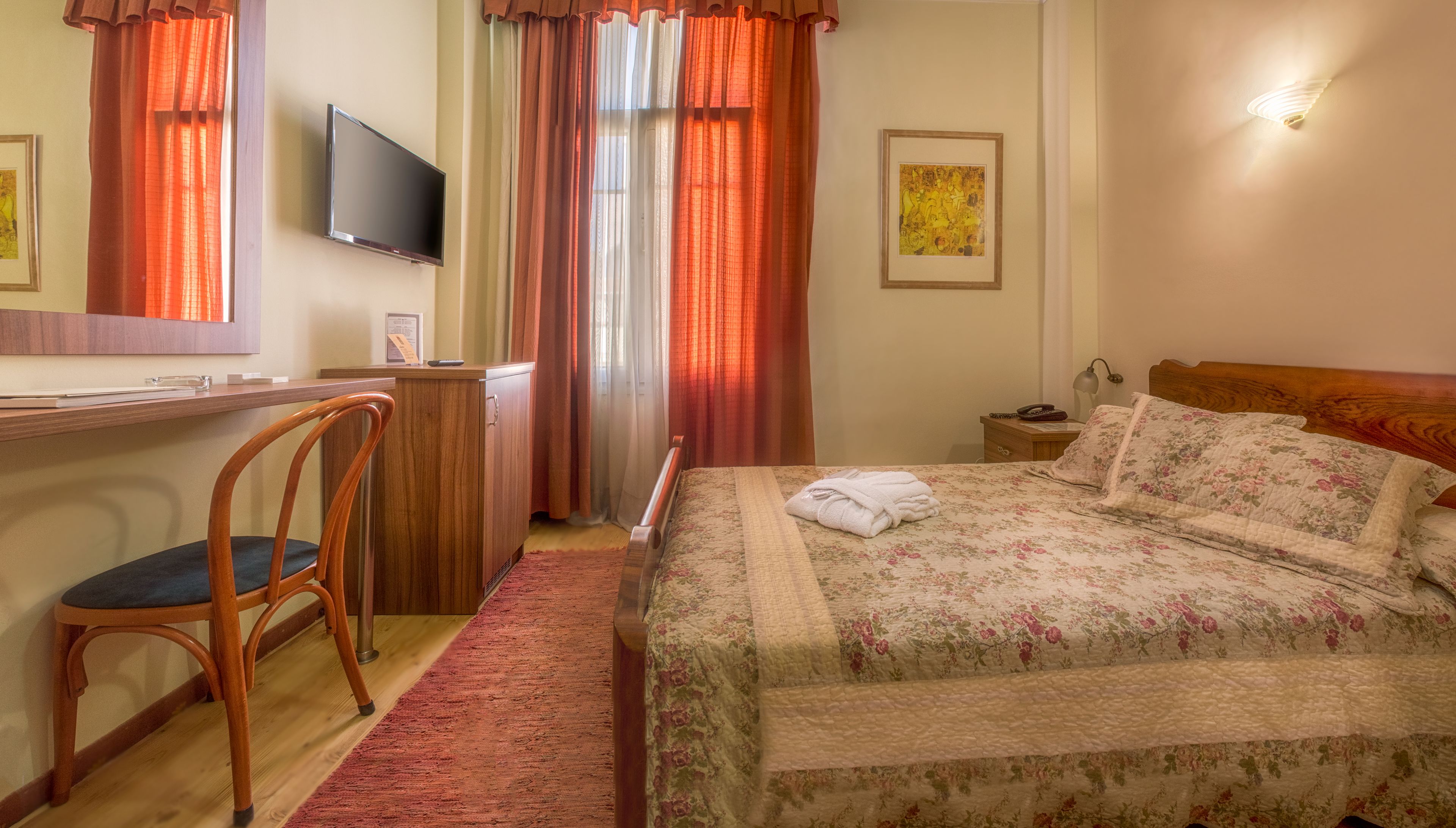 MODERN Revival Luxury Hotel