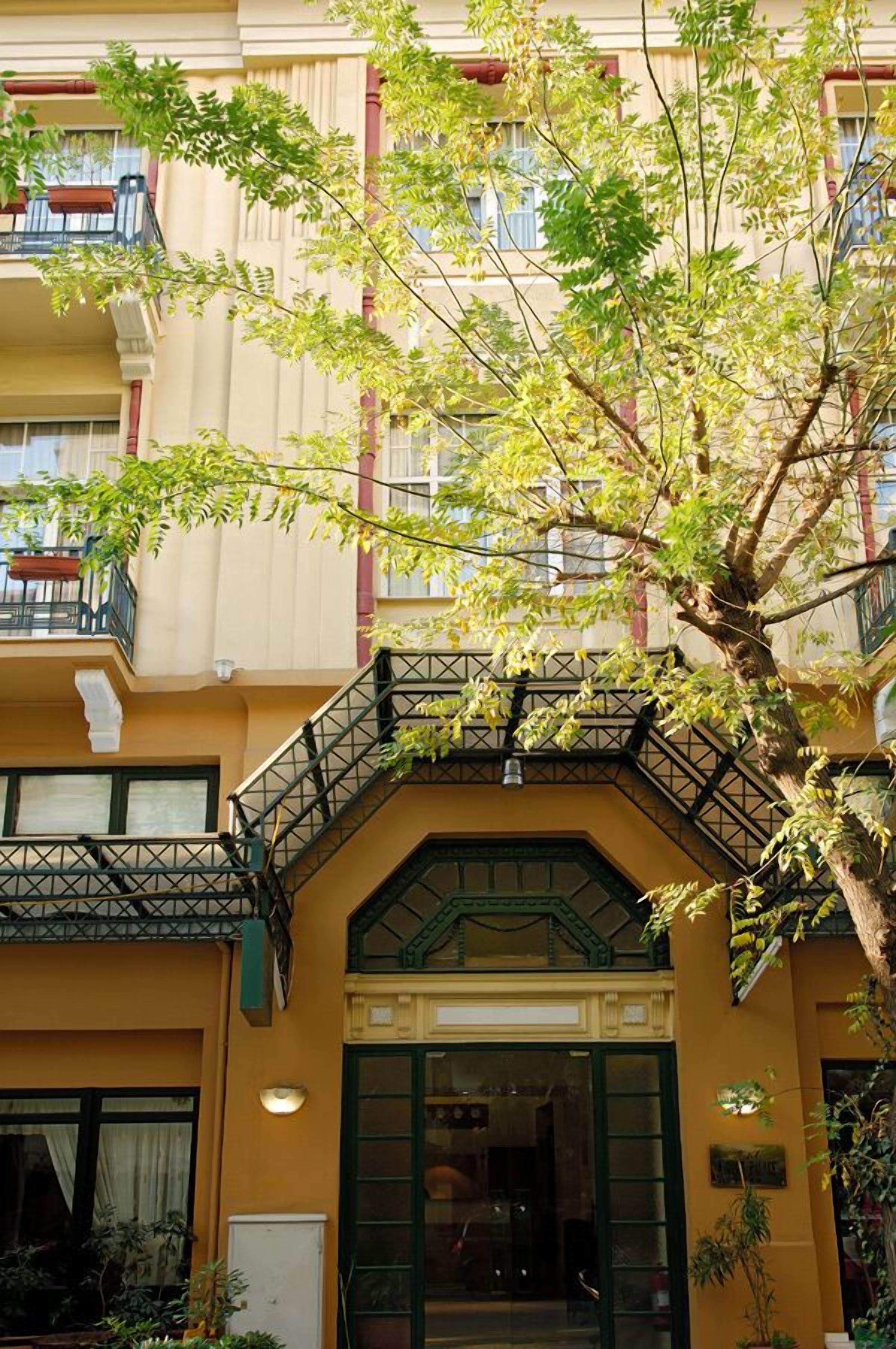 MODERN Revival Luxury Hotel