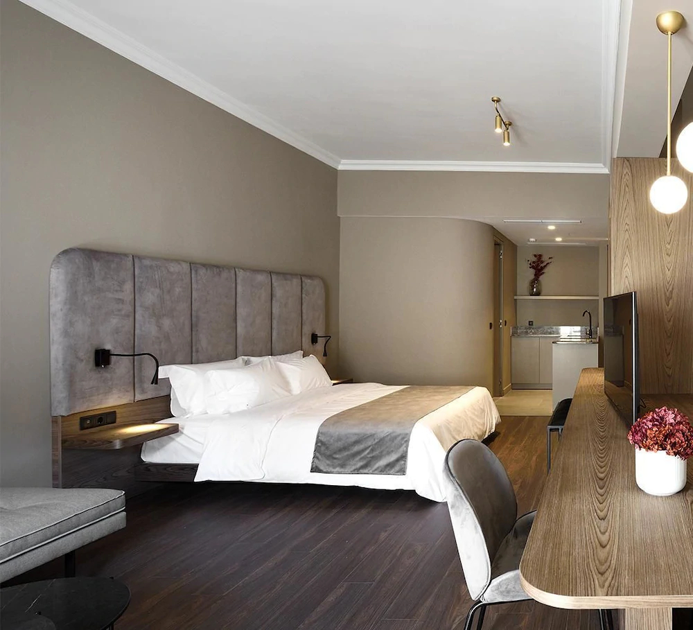 Roomore Apartments