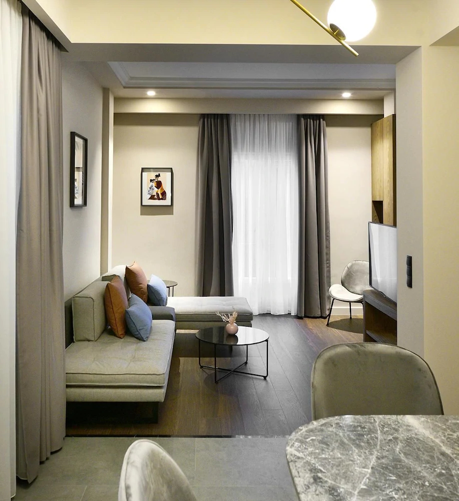 Roomore Apartments