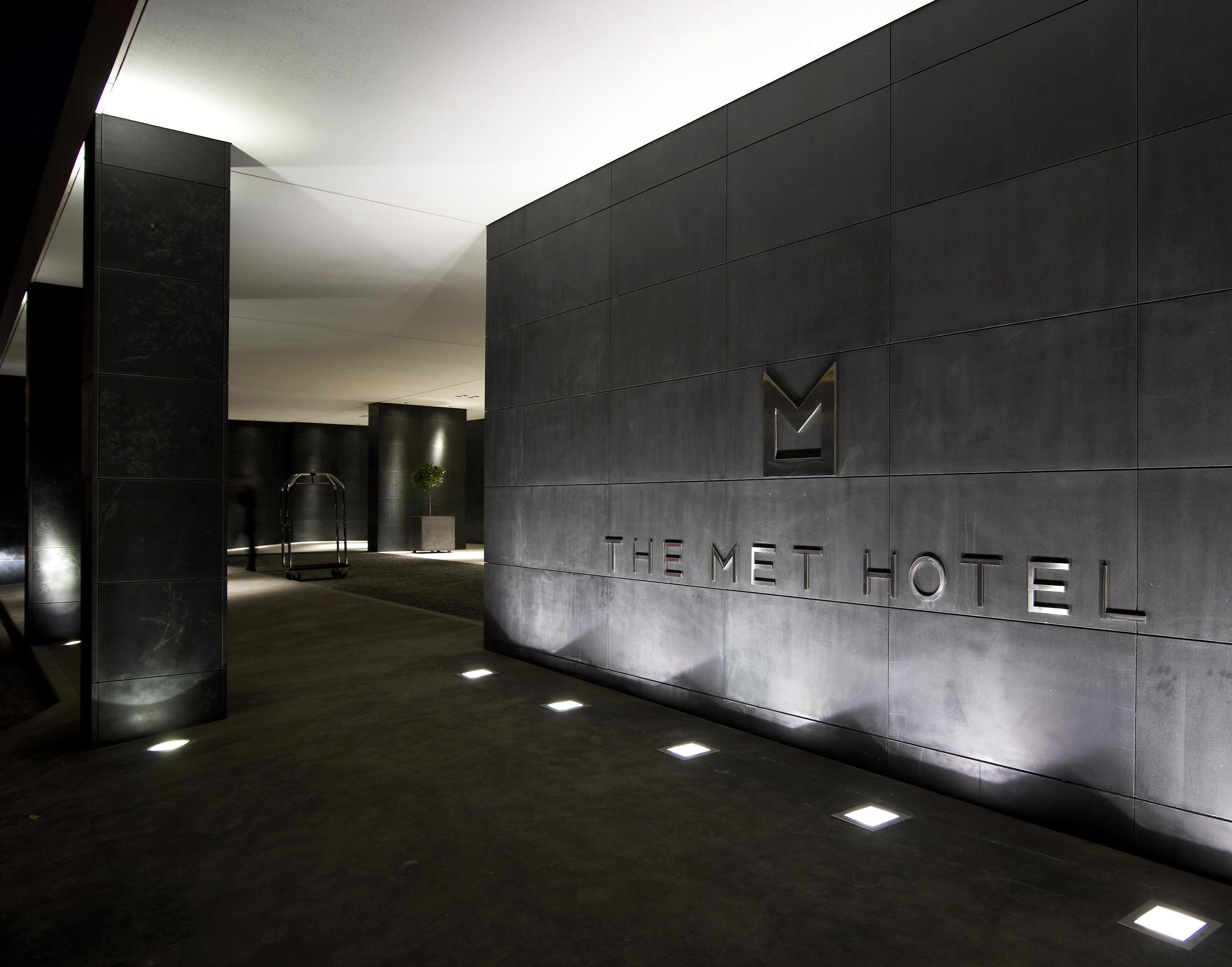 The Met Hotel