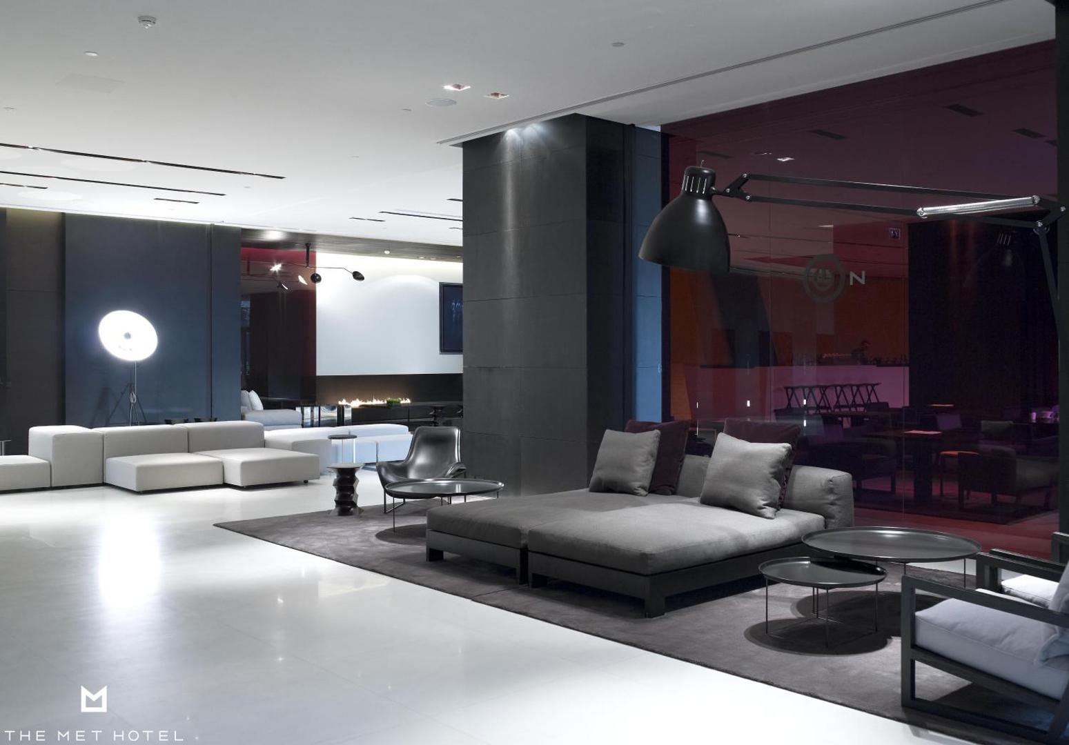 The Met Hotel