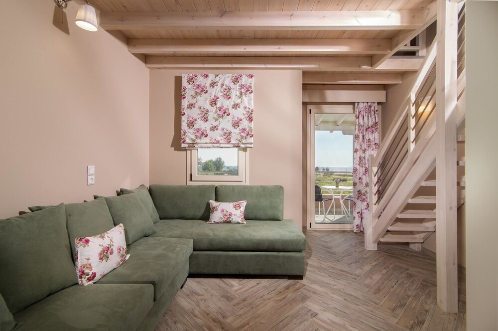 Pagona House
