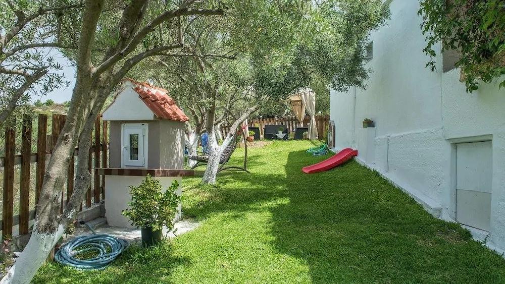 Pagona House