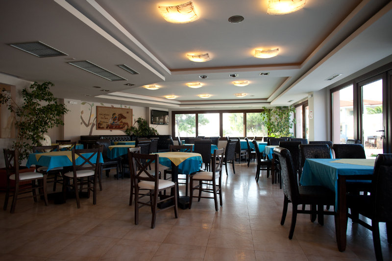Toroni Blue Sea Hotel