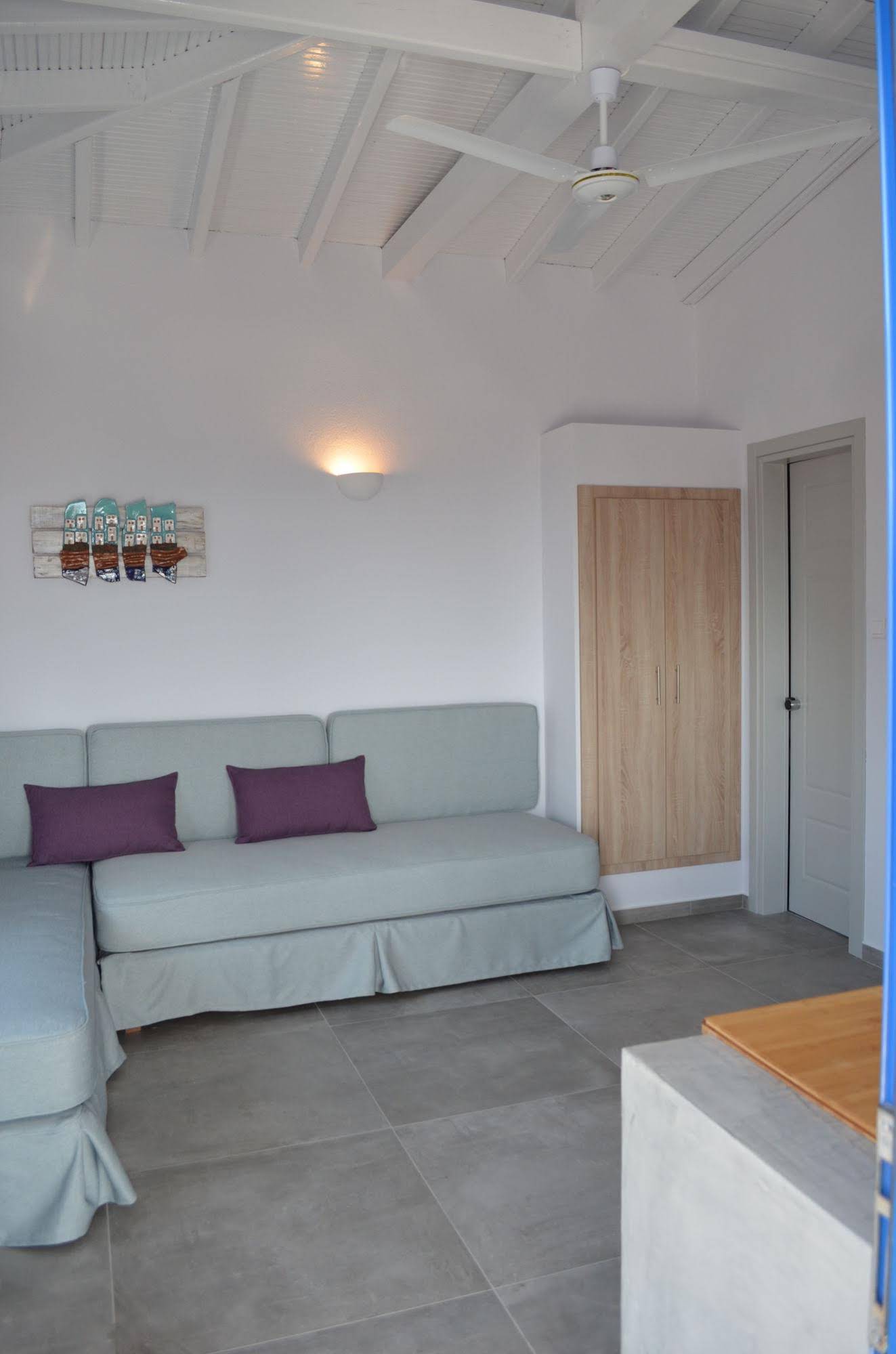 Villa Maria Studios & Suites