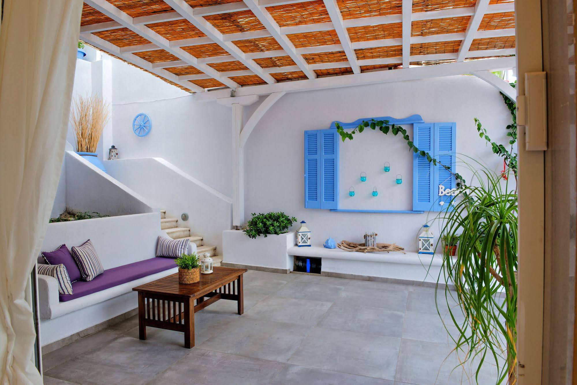 Villa Maria Studios & Suites