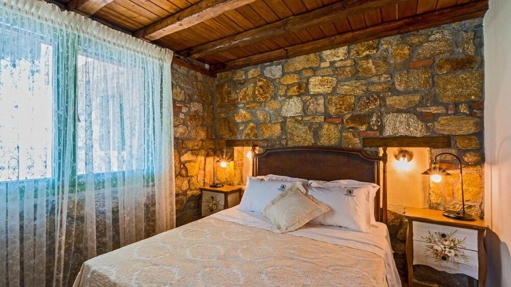 Mediterraneo Luxury Suites Halkidiki