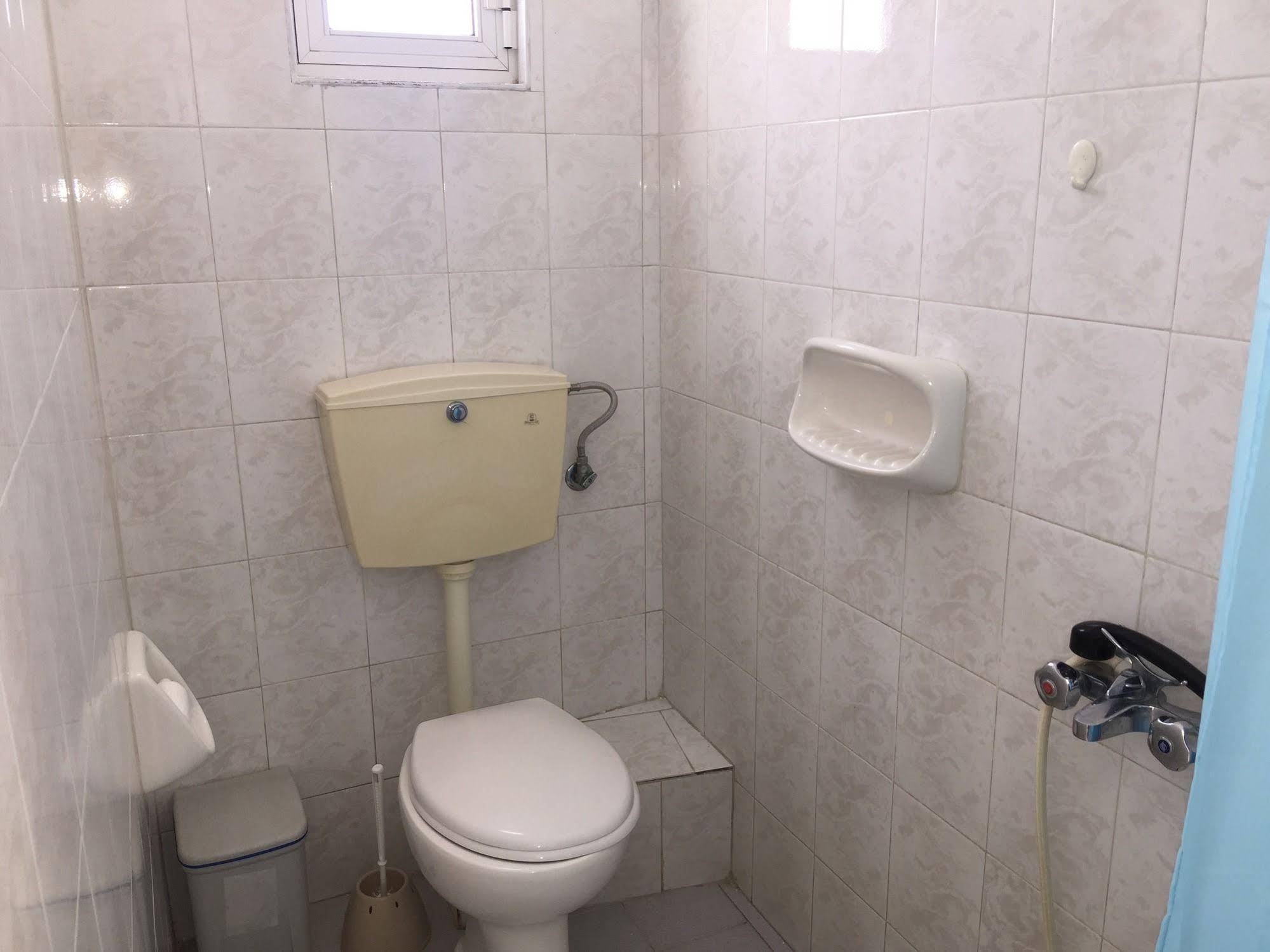 Apostolakis Rooms